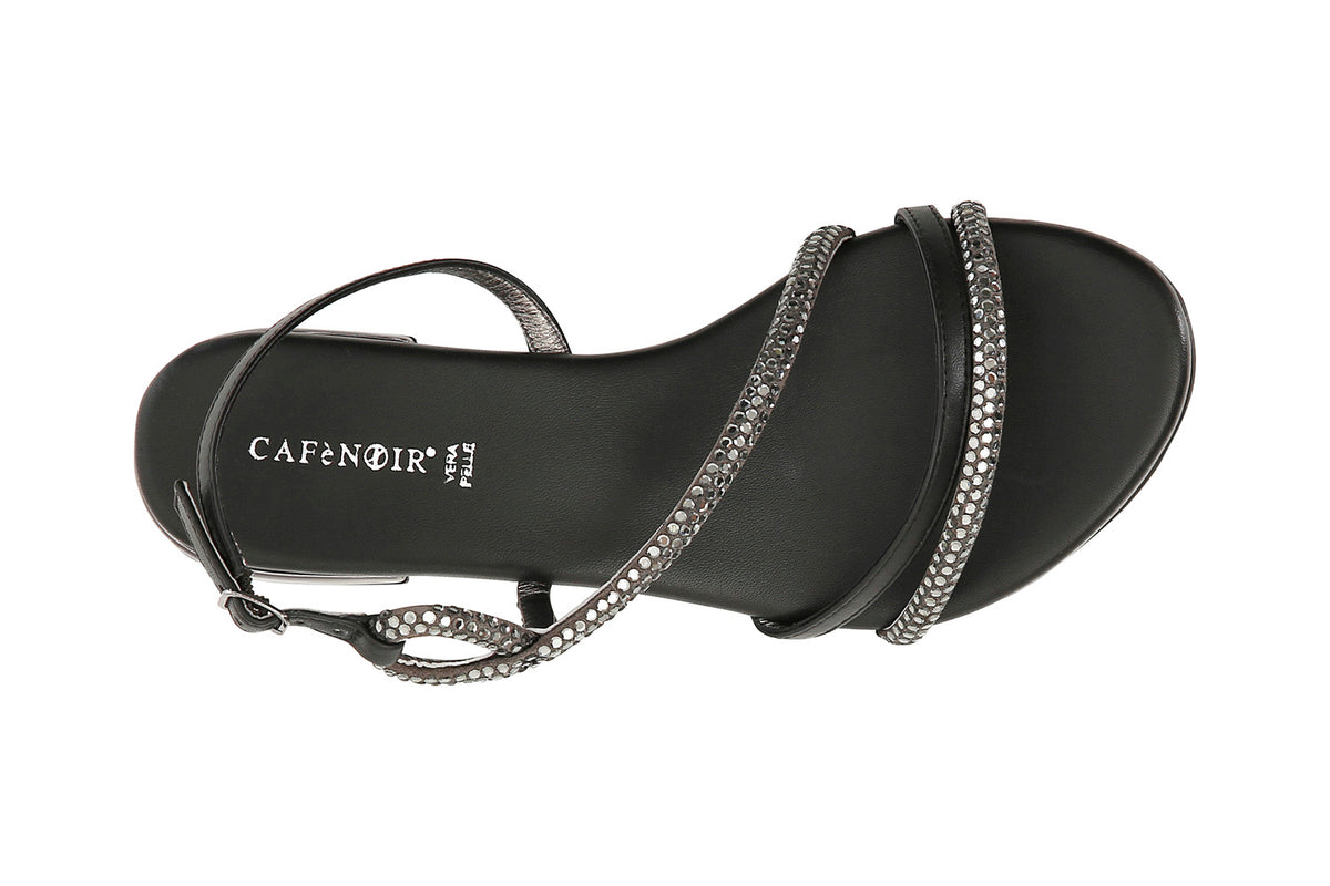 gid://shopify/Product/16175632712012_3