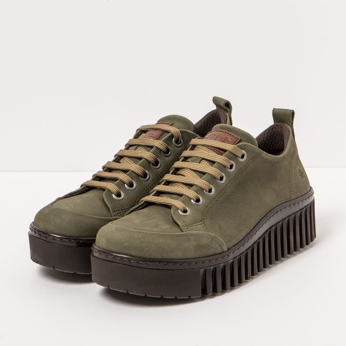 gid://shopify/Product/16171258904908_5