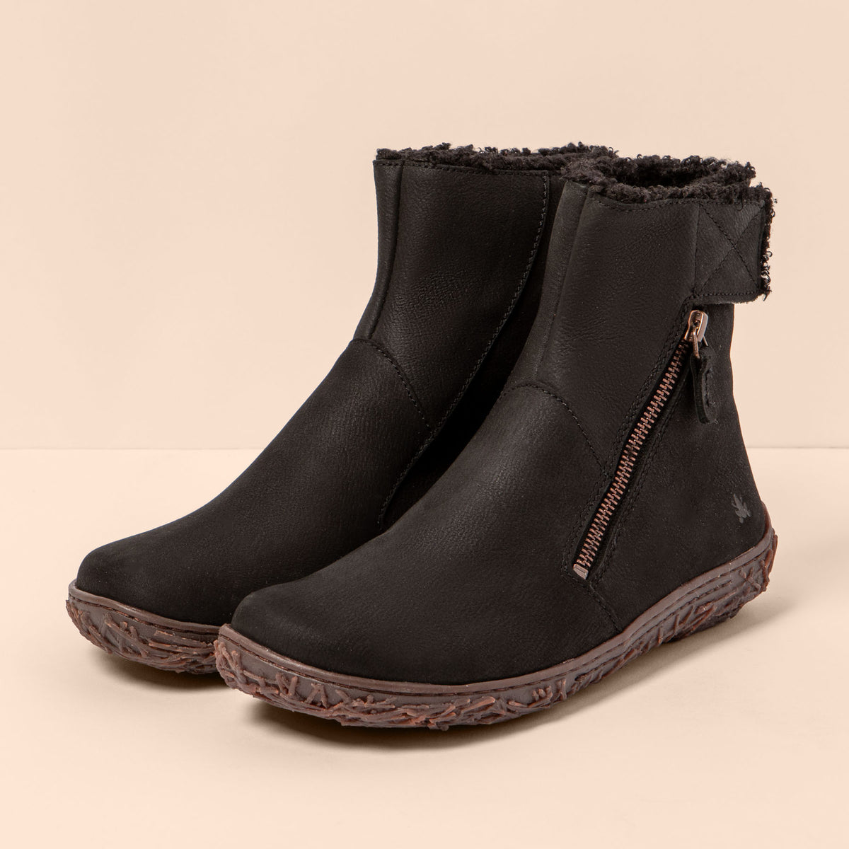gid://shopify/Product/16124462432588_2