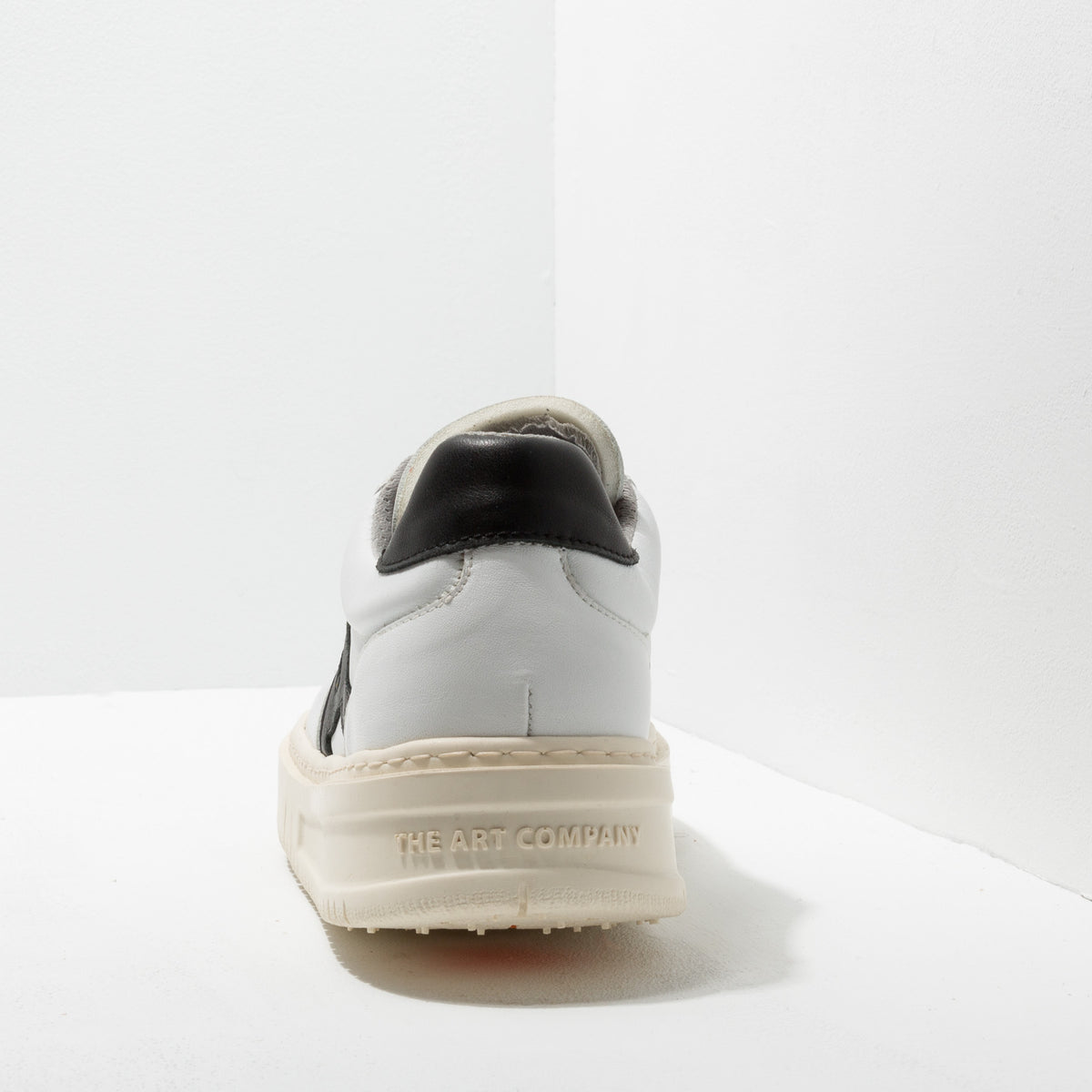 gid://shopify/Product/16171459477836_8