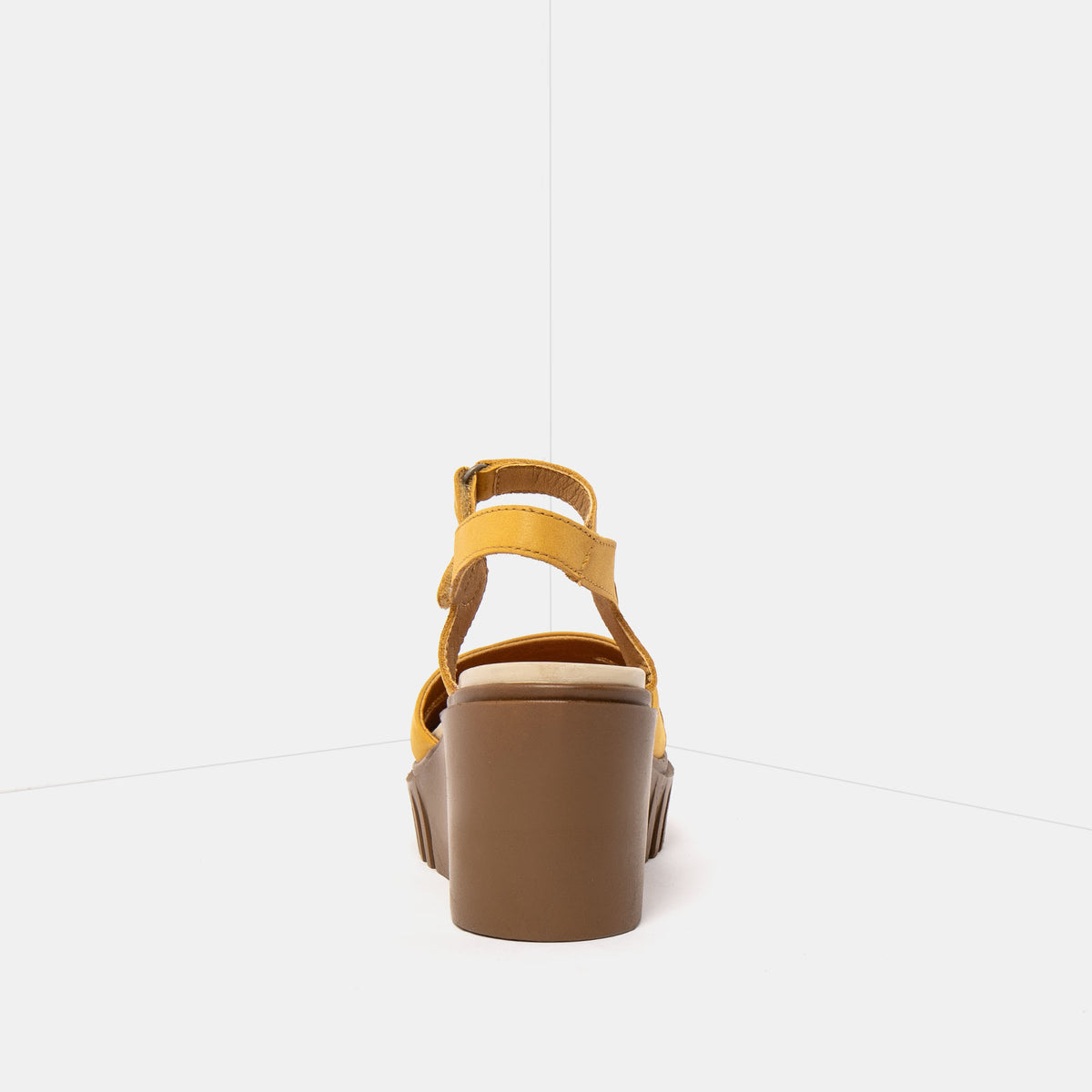 gid://shopify/Product/16173100892492_5