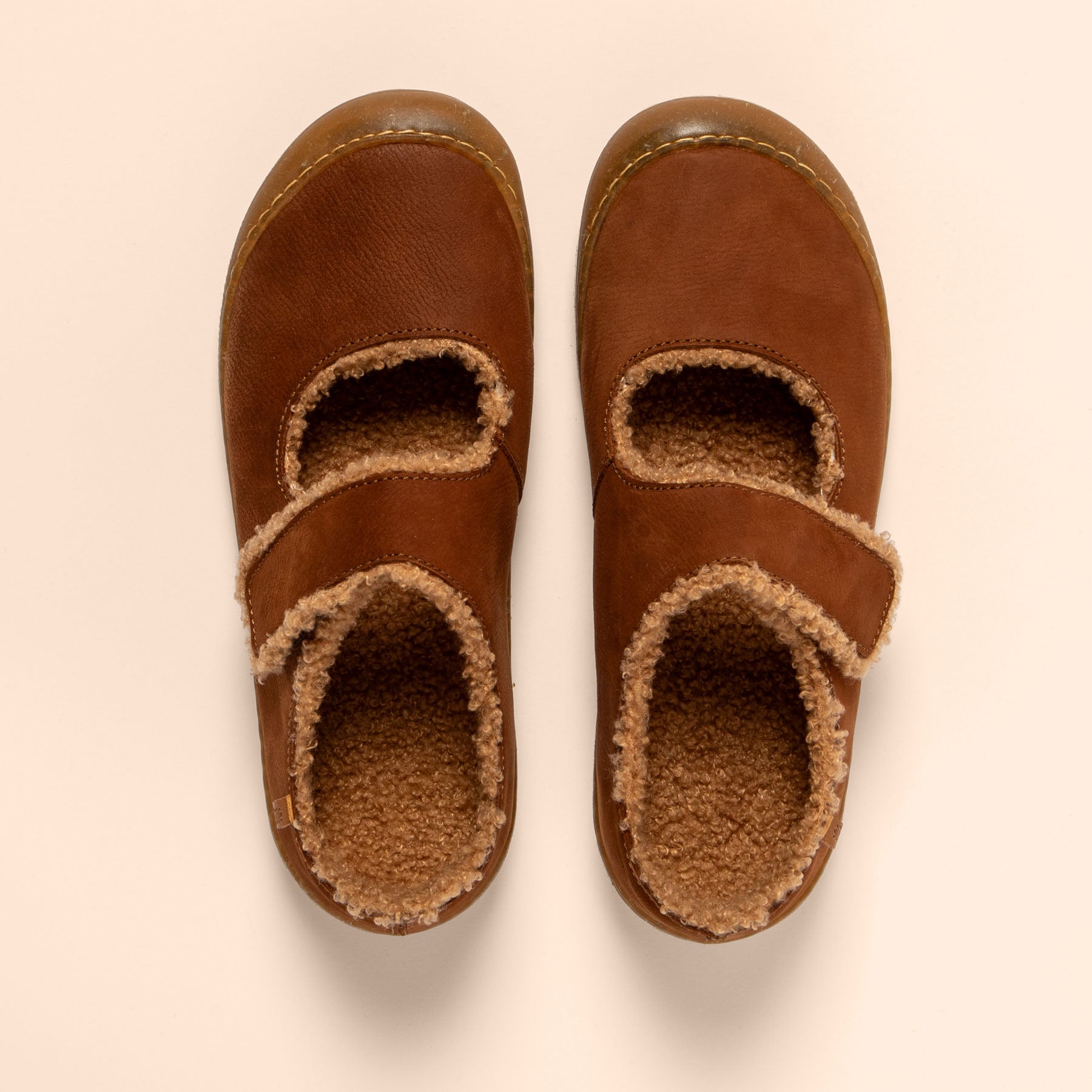 gid://shopify/Product/15700857782604_4