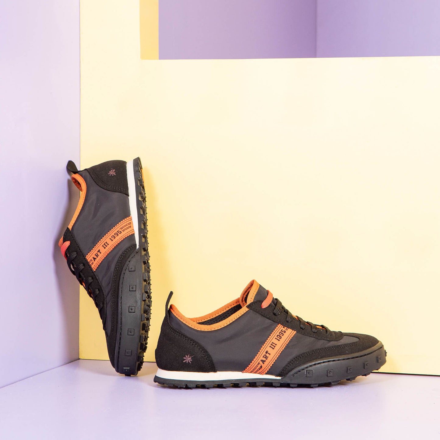 gid://shopify/Product/15785676898636_7