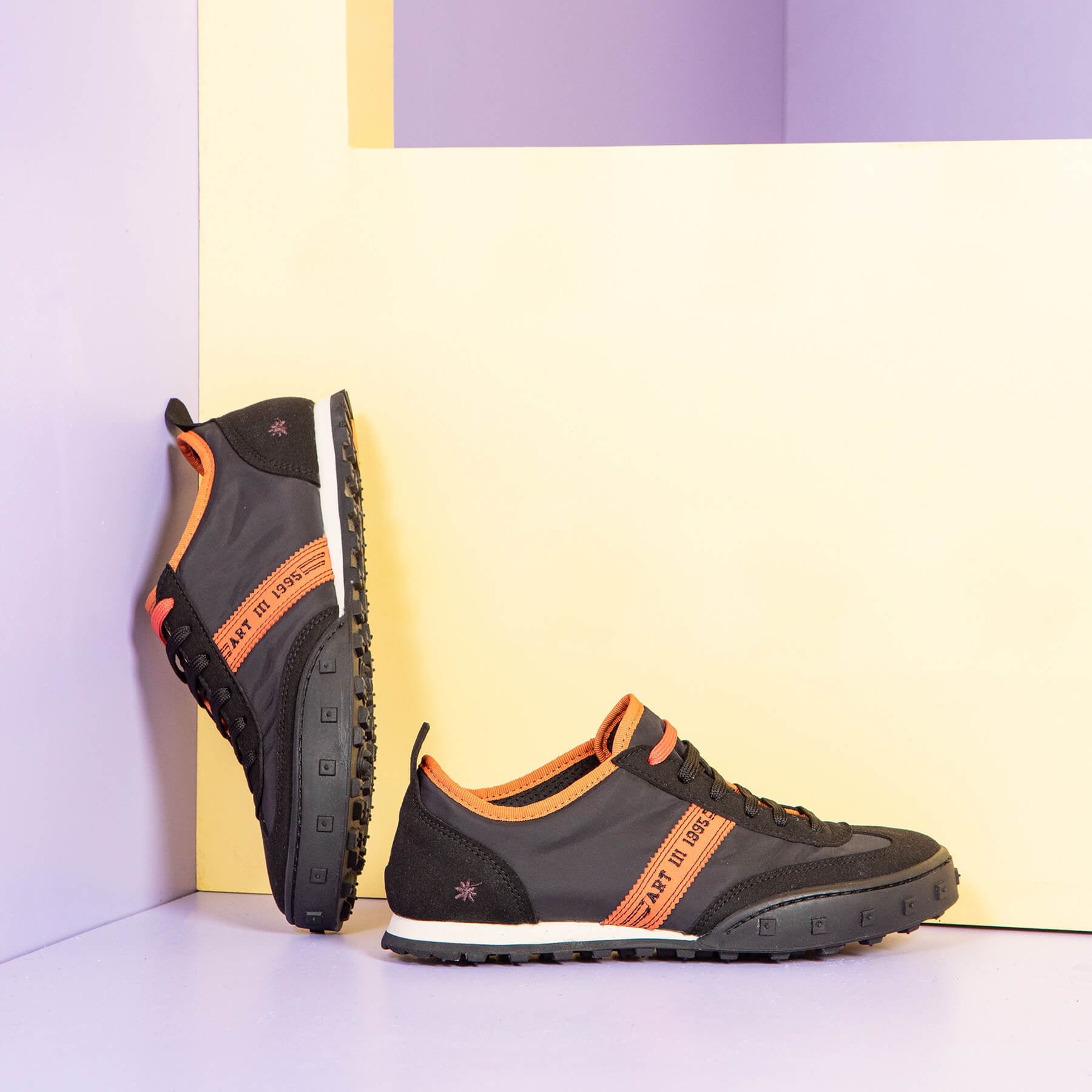 gid://shopify/Product/15785676898636_7