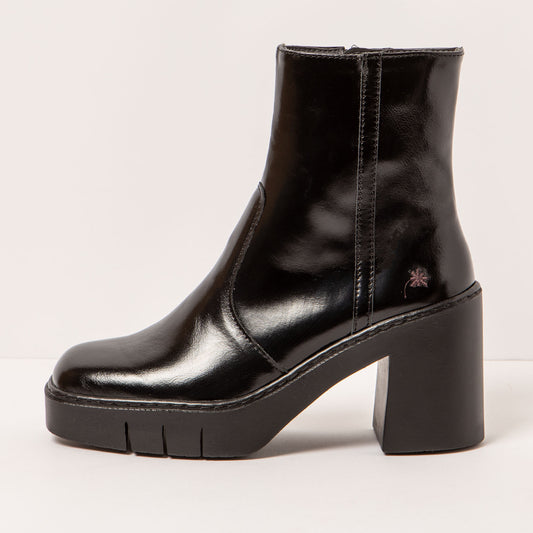gid://shopify/Product/15694356808012_1