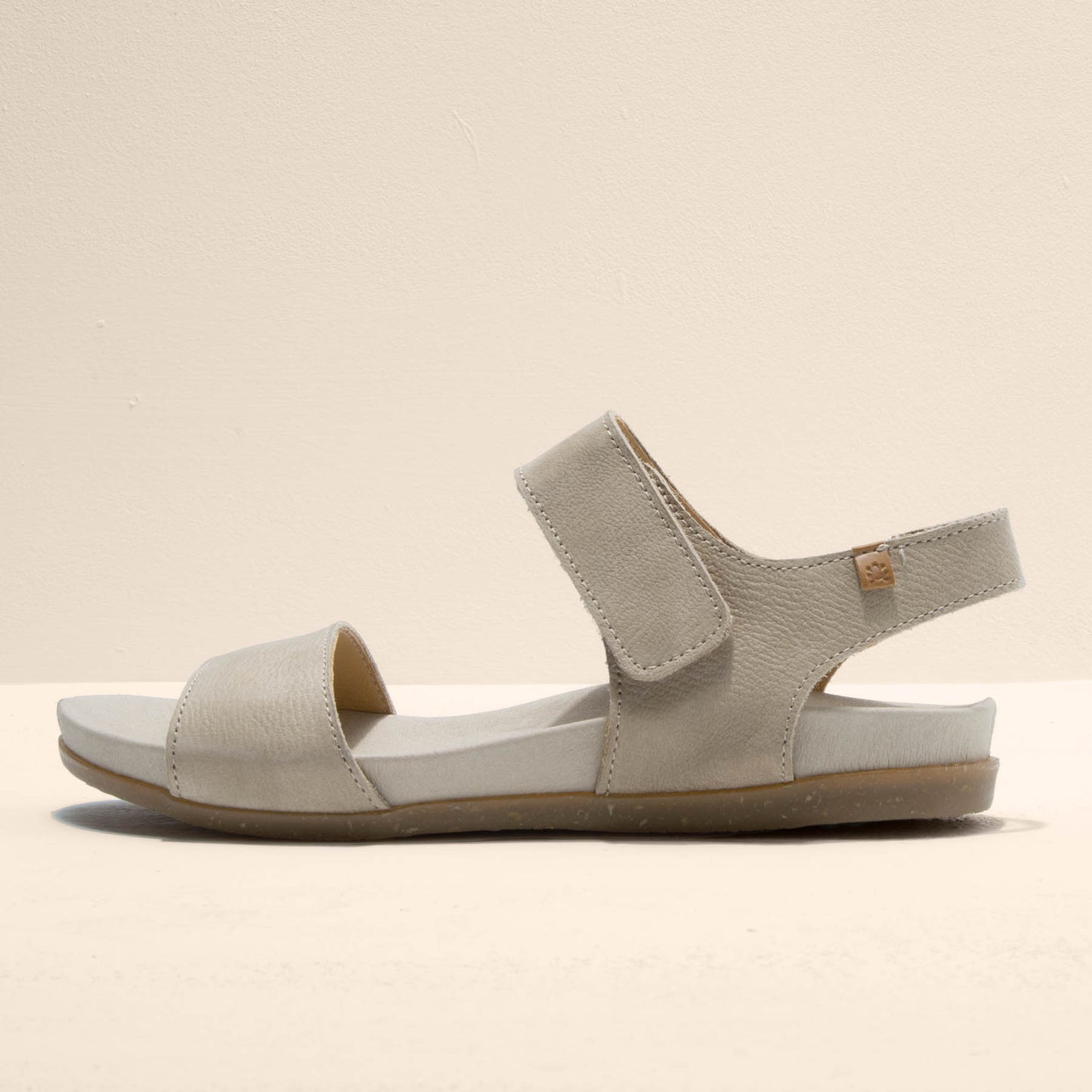 gid://shopify/Product/15700034748748_4