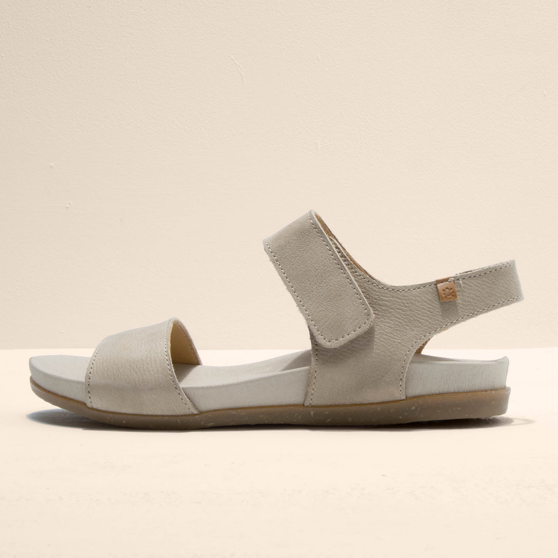 gid://shopify/Product/15700034748748_4