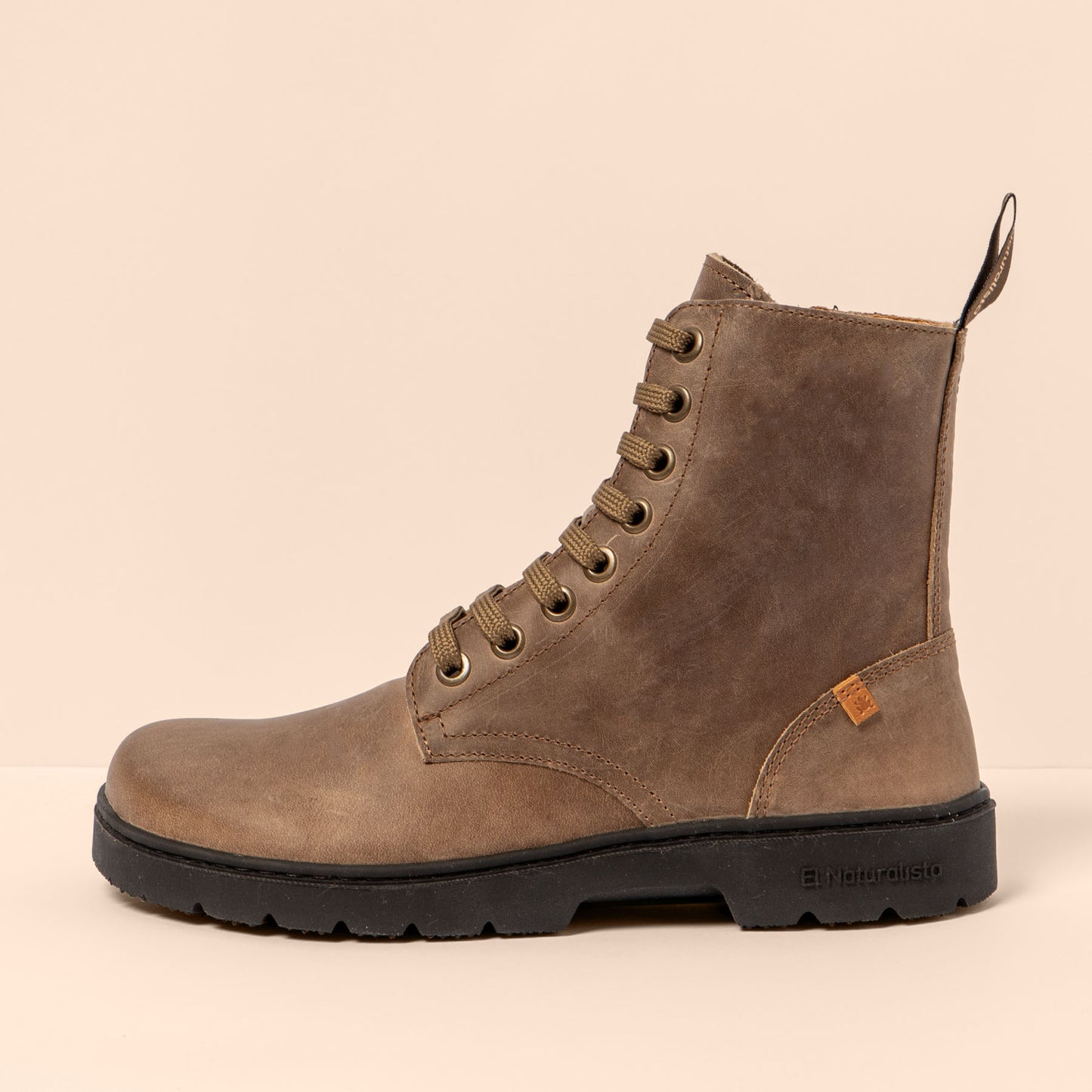 gid://shopify/Product/15700755611980_1