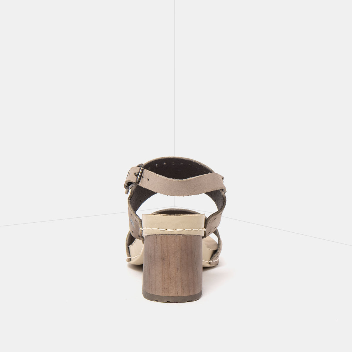 gid://shopify/Product/16172979028300_5