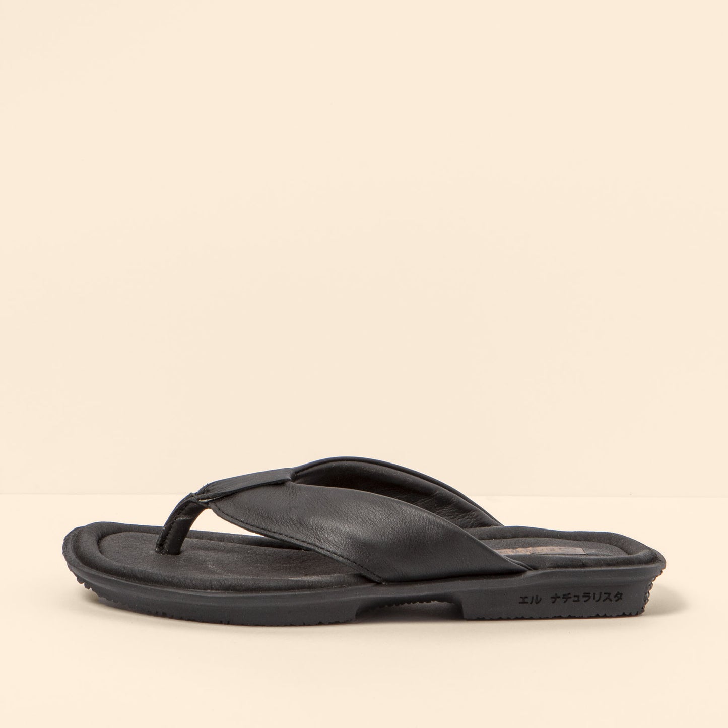 gid://shopify/Product/15700140458316_1
