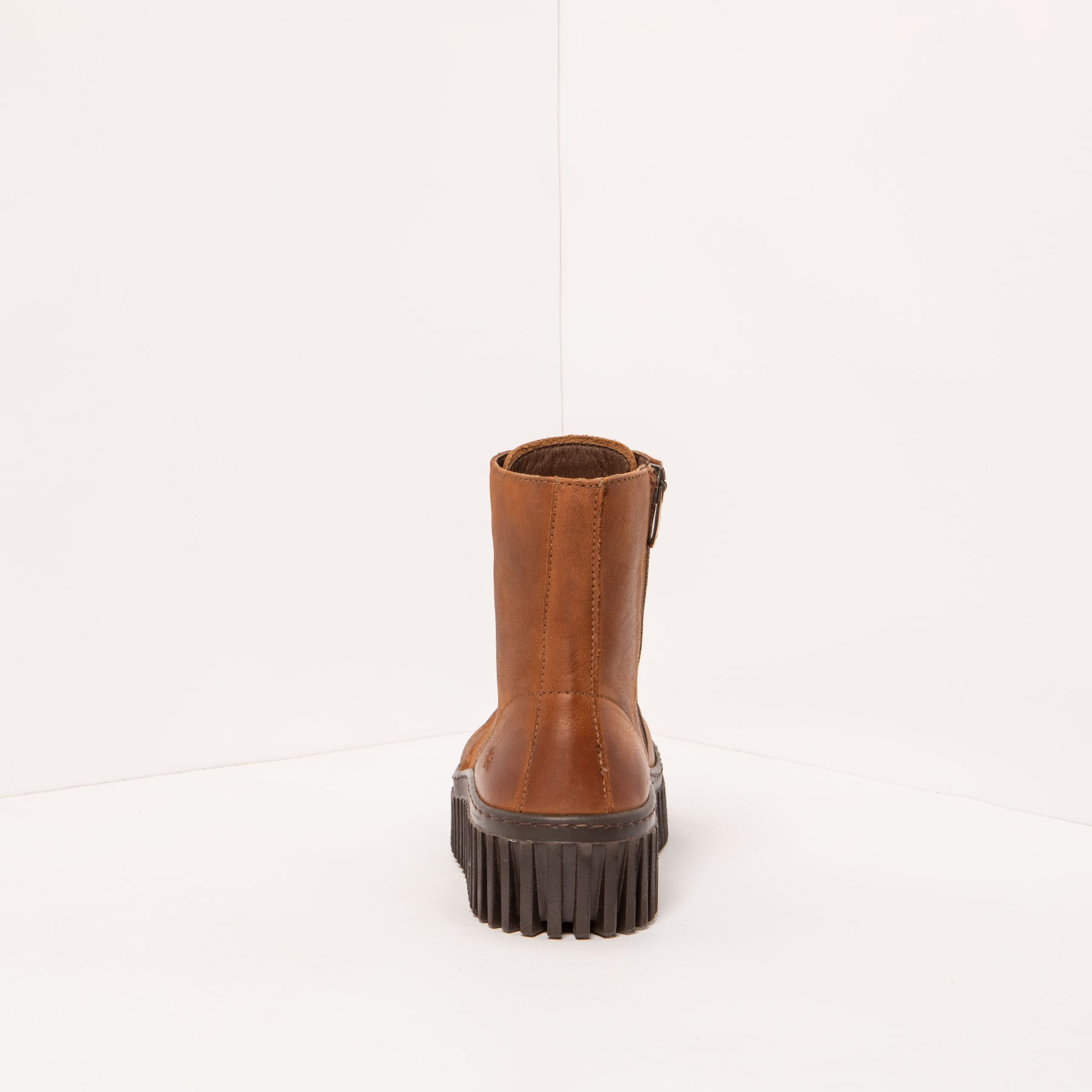 gid://shopify/Product/15694015365452_5