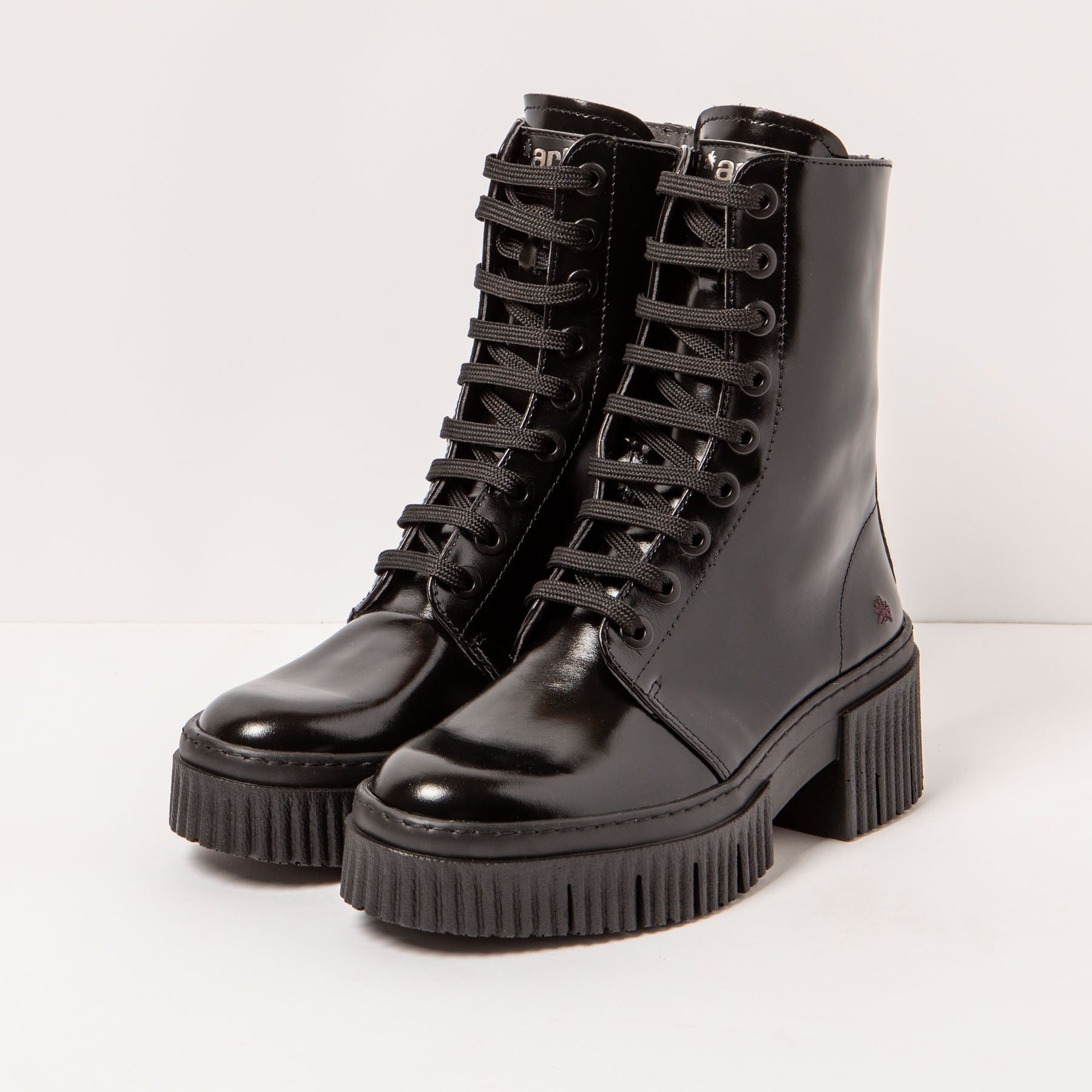 gid://shopify/Product/15693926760780_2