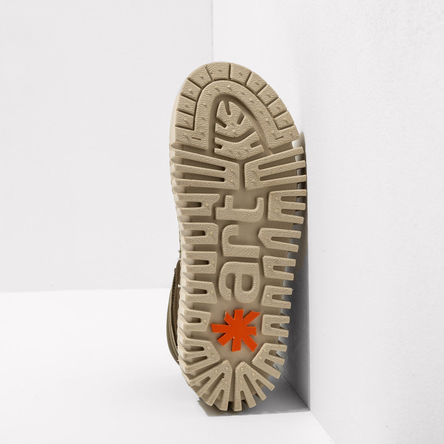 gid://shopify/Product/15785723986252_3