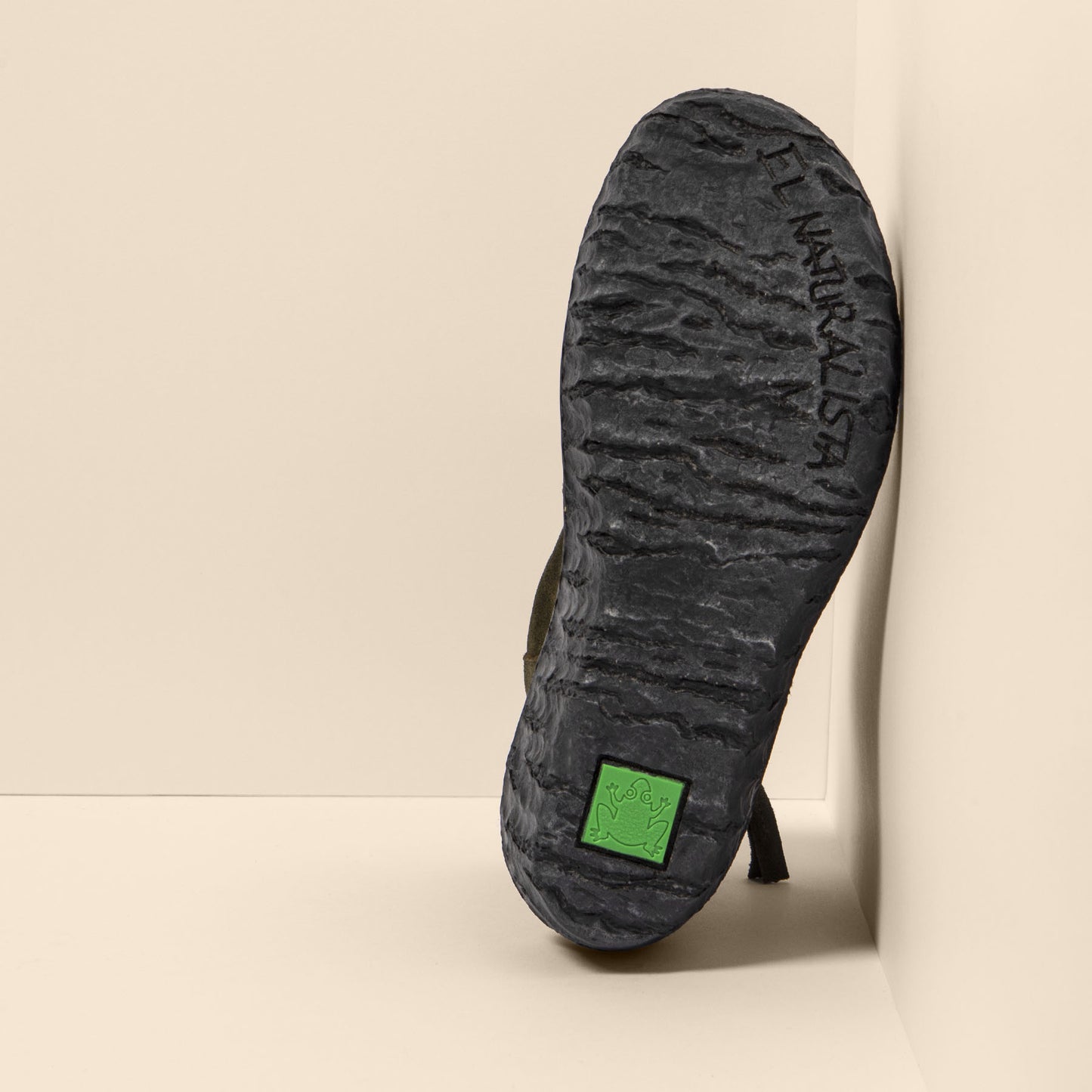 gid://shopify/Product/15699910590796_6