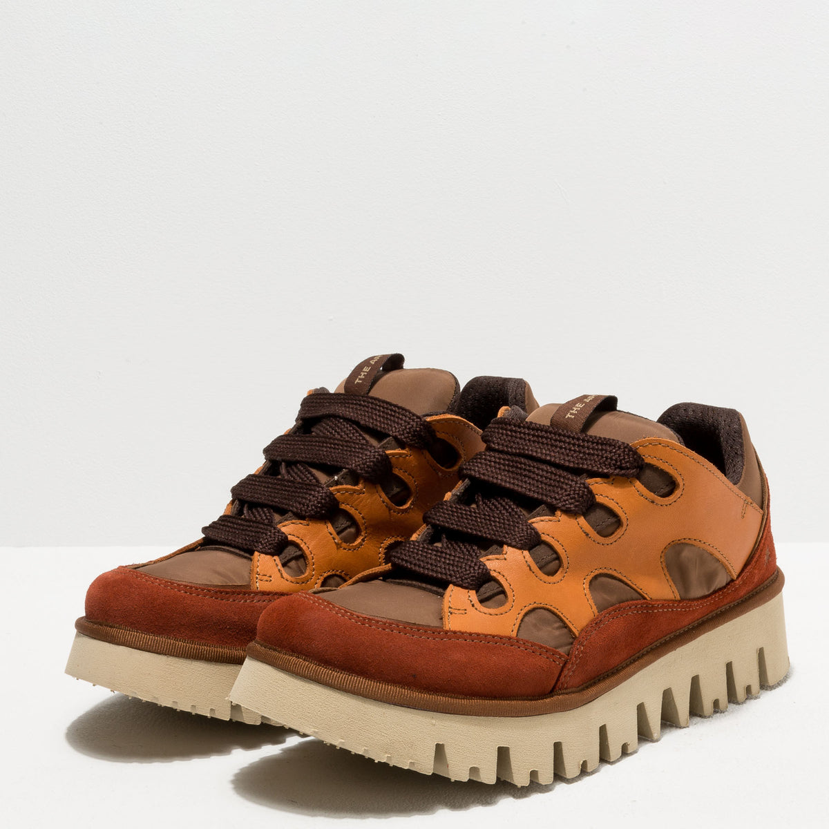 gid://shopify/Product/16171541397836_2