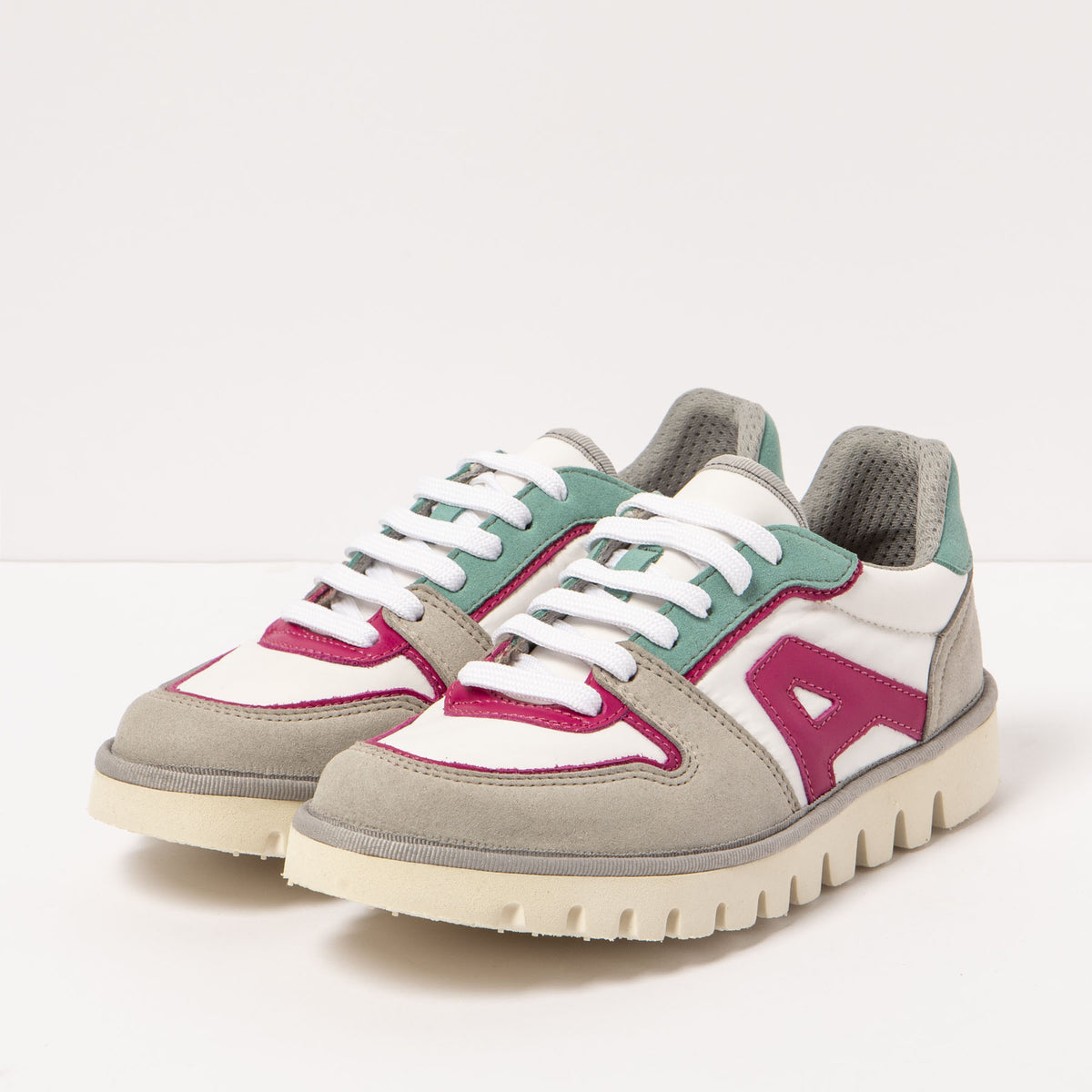 gid://shopify/Product/16171380932940_5
