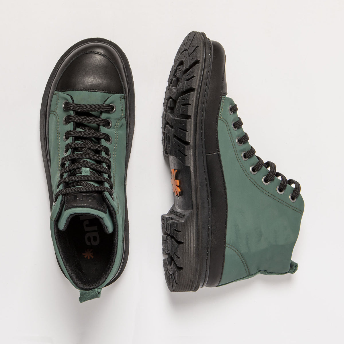 gid://shopify/Product/16171584684364_7