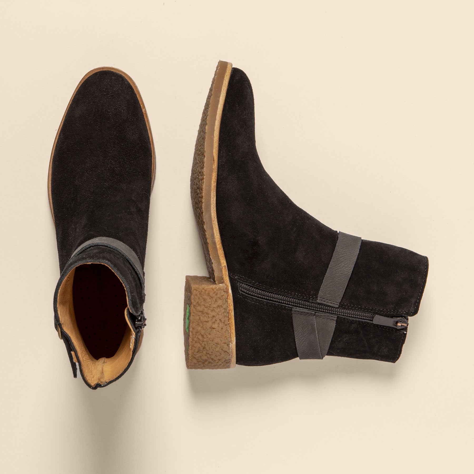 gid://shopify/Product/15700157268300_4
