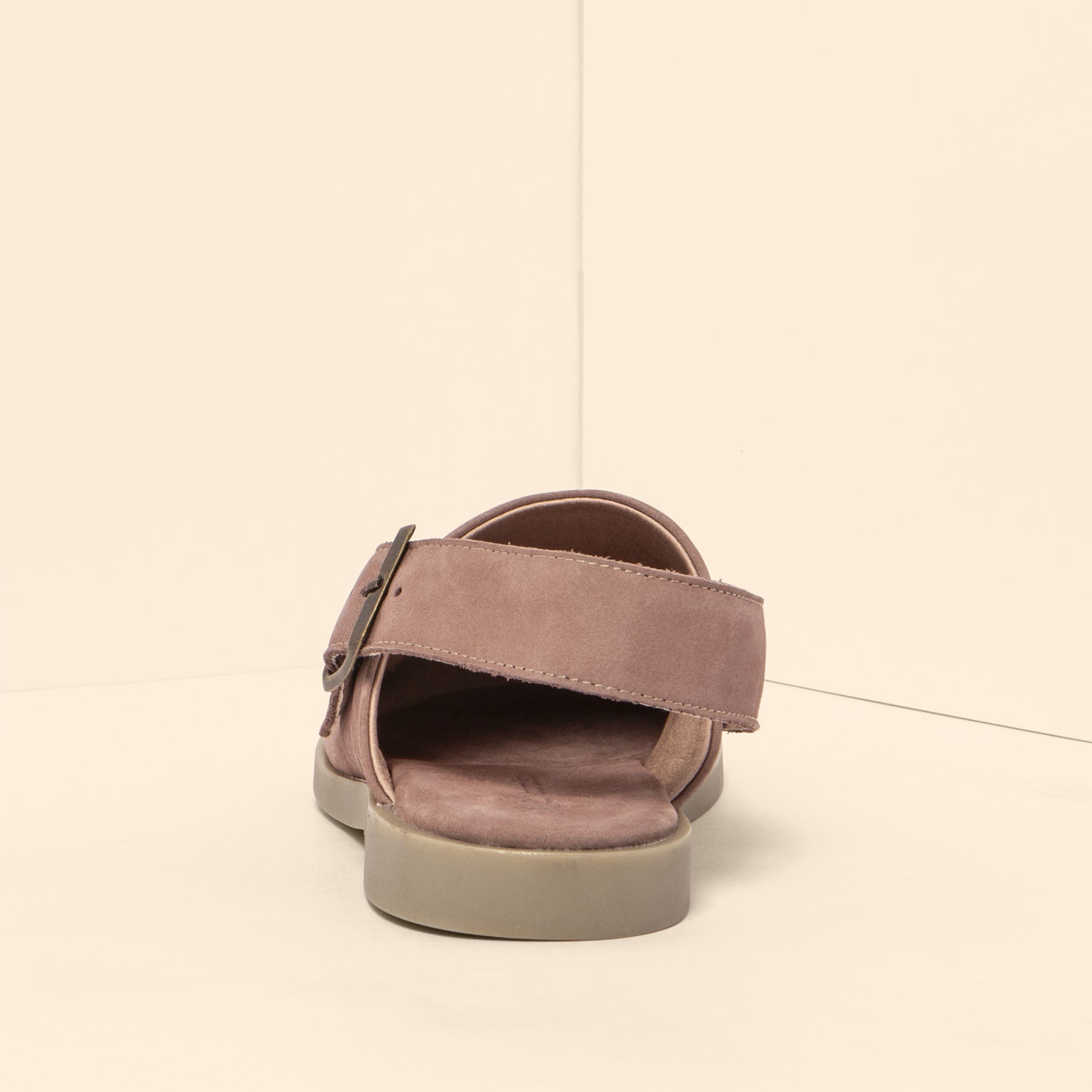 gid://shopify/Product/15700585382220_5
