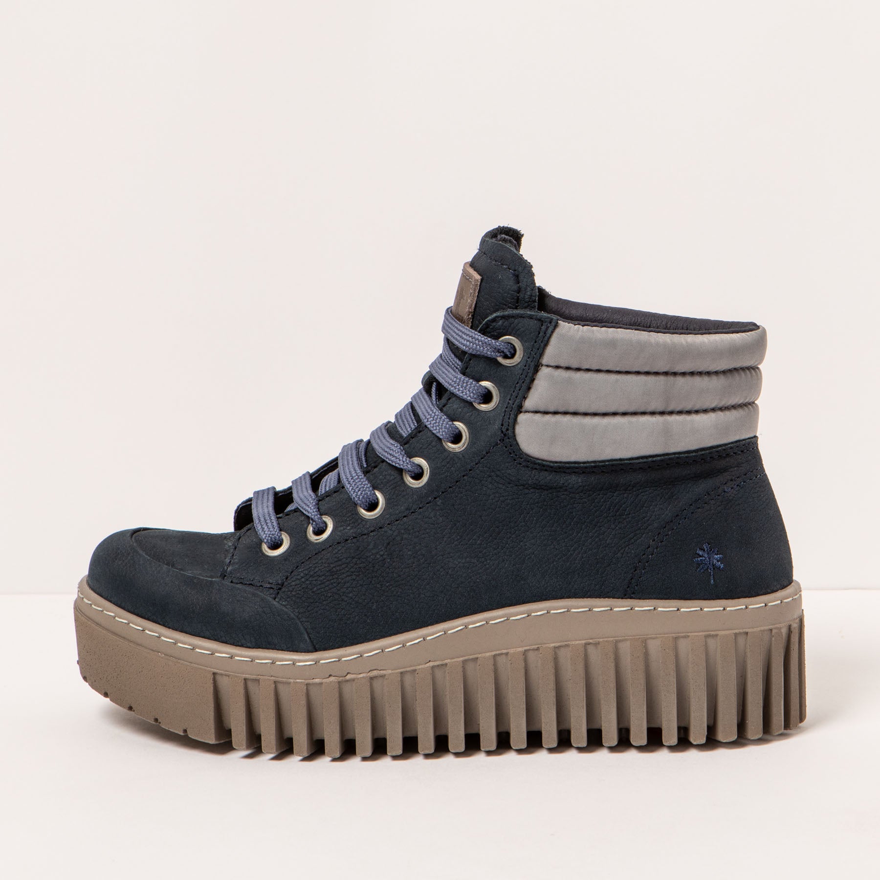 gid://shopify/Product/15694064976204_1