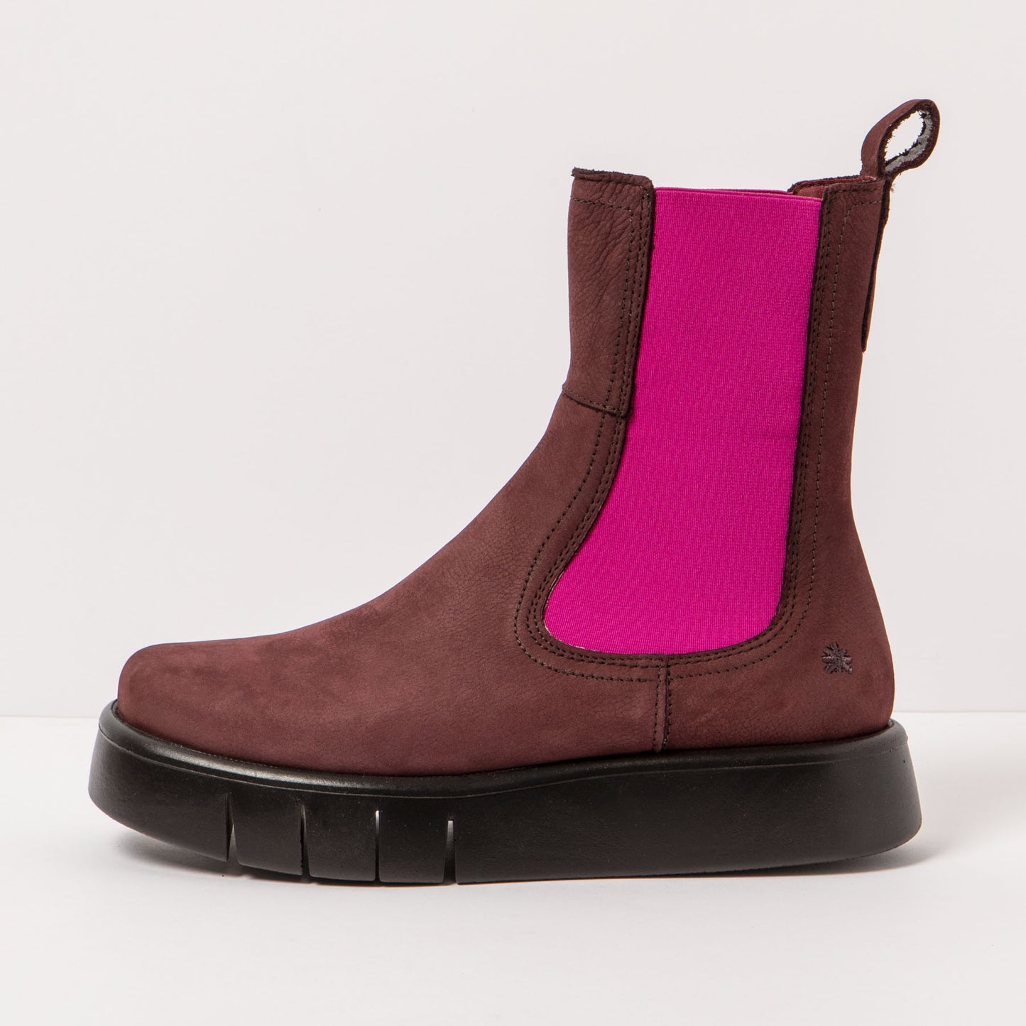 gid://shopify/Product/15785700032844_4