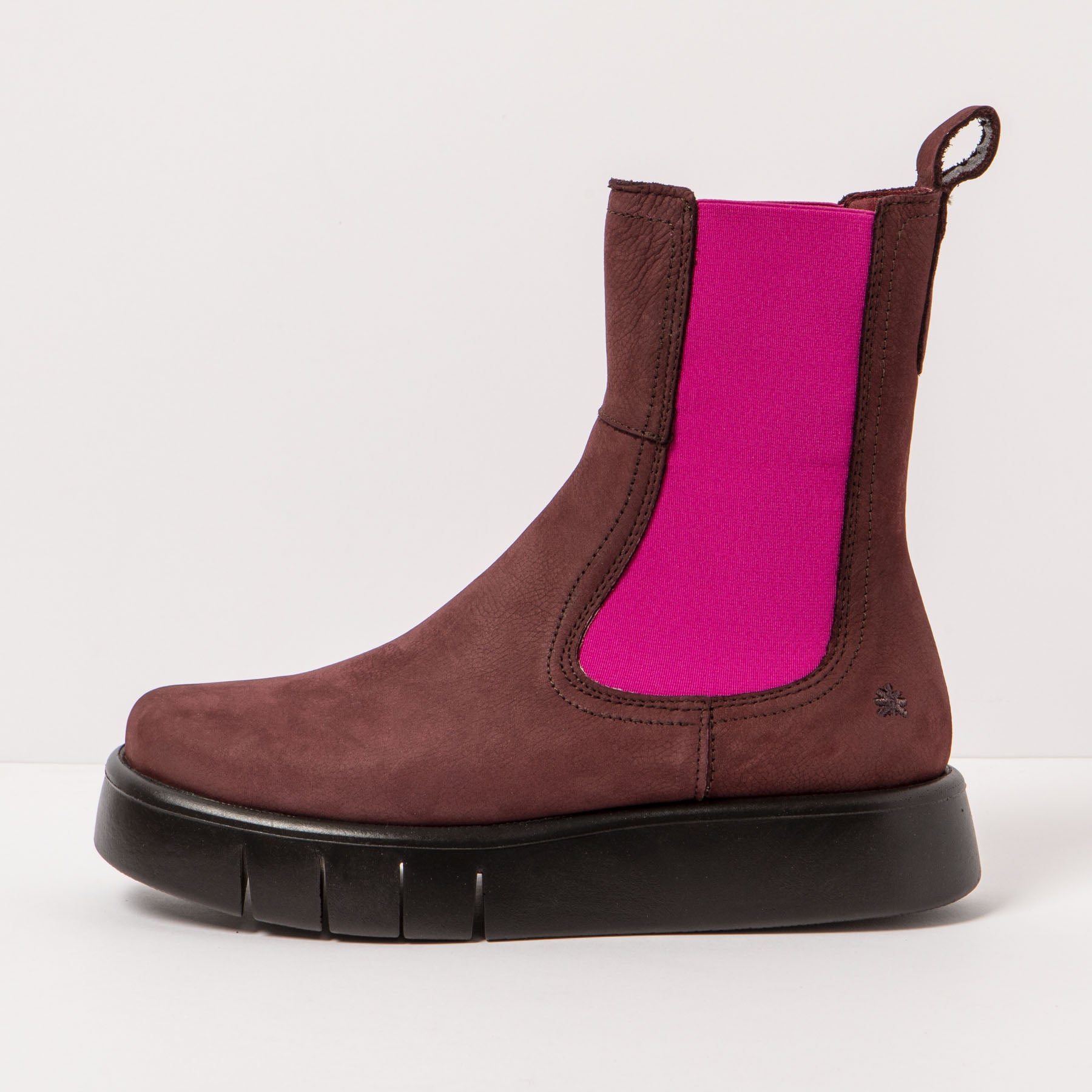 gid://shopify/Product/15785700032844_4