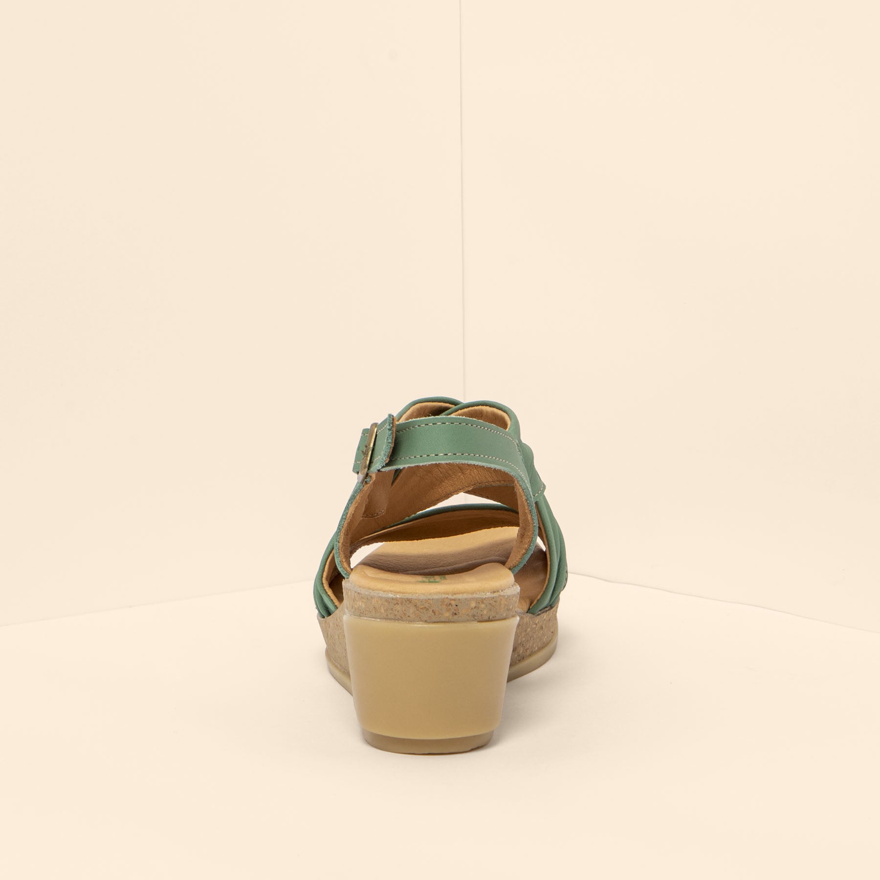 gid://shopify/Product/15699893748044_8