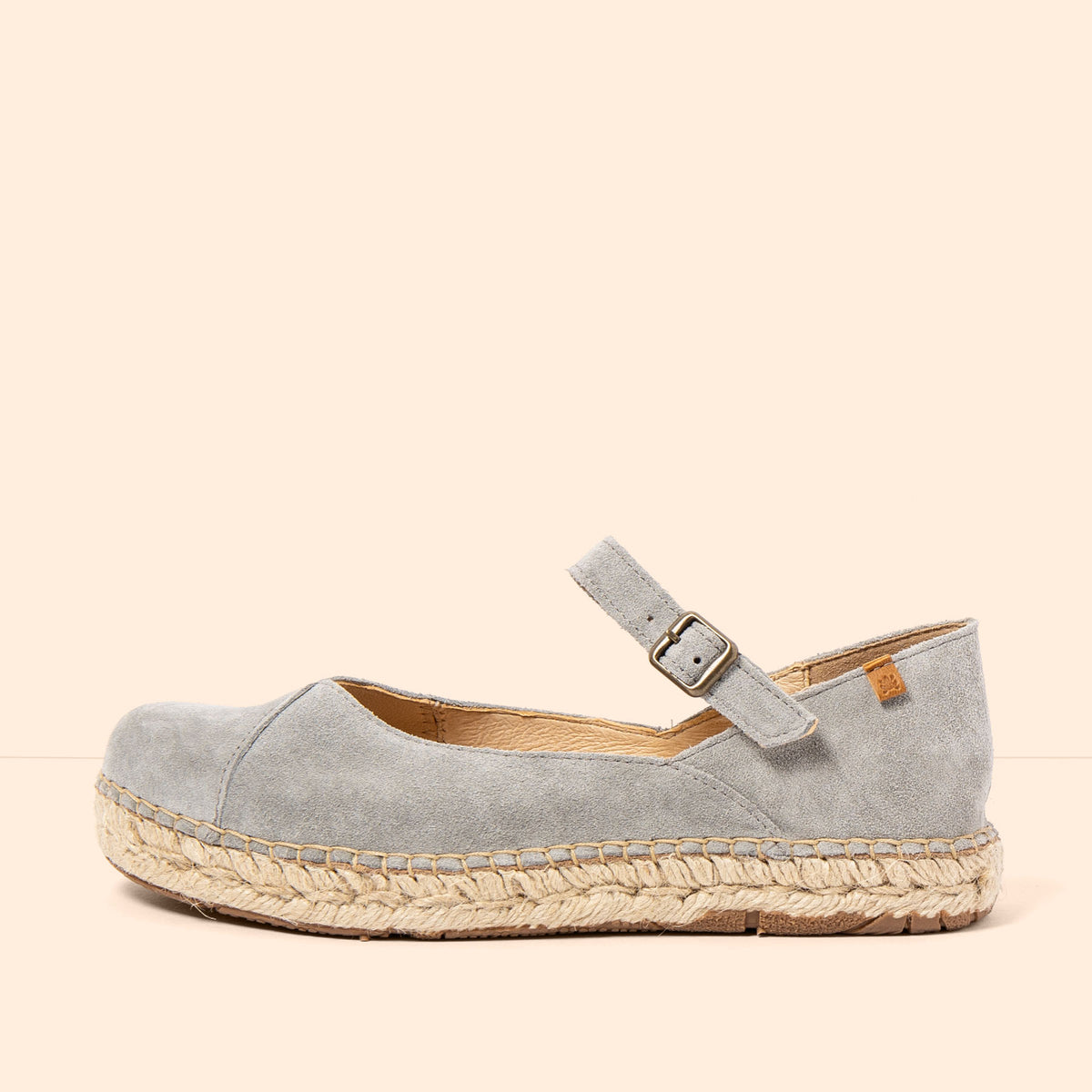 gid://shopify/Product/16124880421196_1