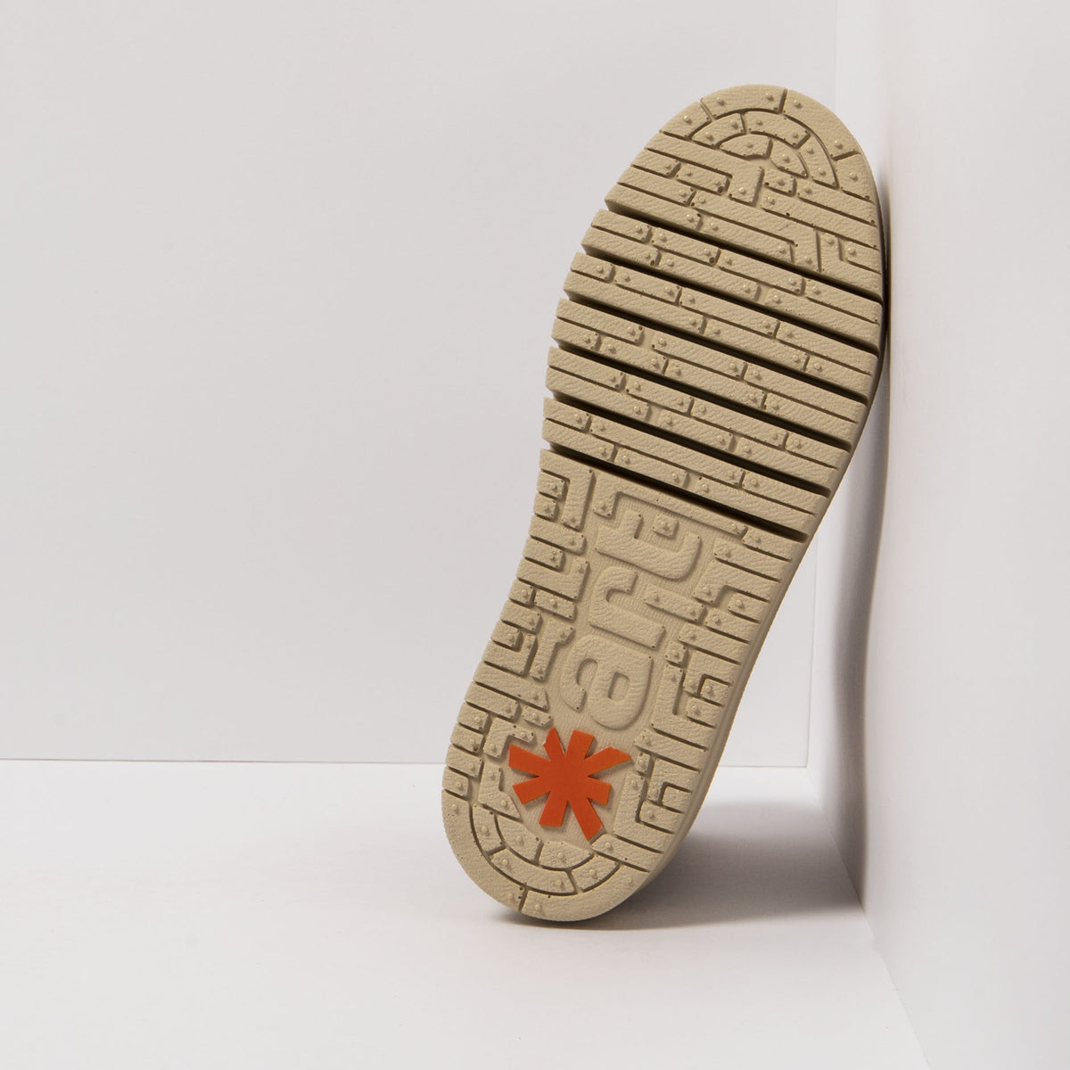 gid://shopify/Product/16171509580108_3