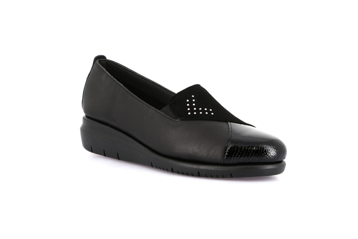 gid://shopify/Product/16106567172428_58821569577292