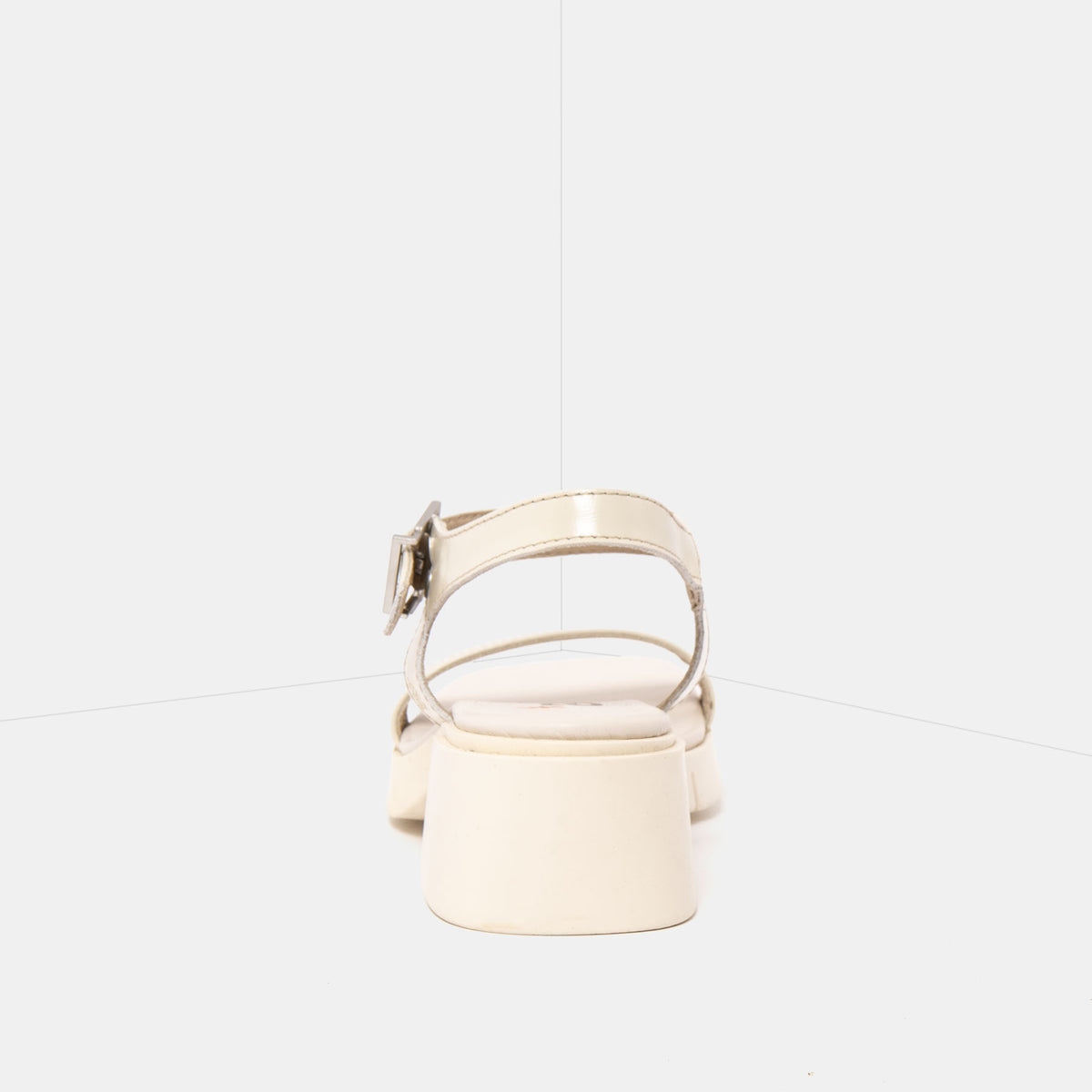 gid://shopify/Product/16173086409036_5