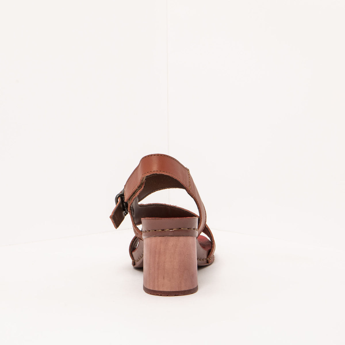 gid://shopify/Product/16171556831564_8