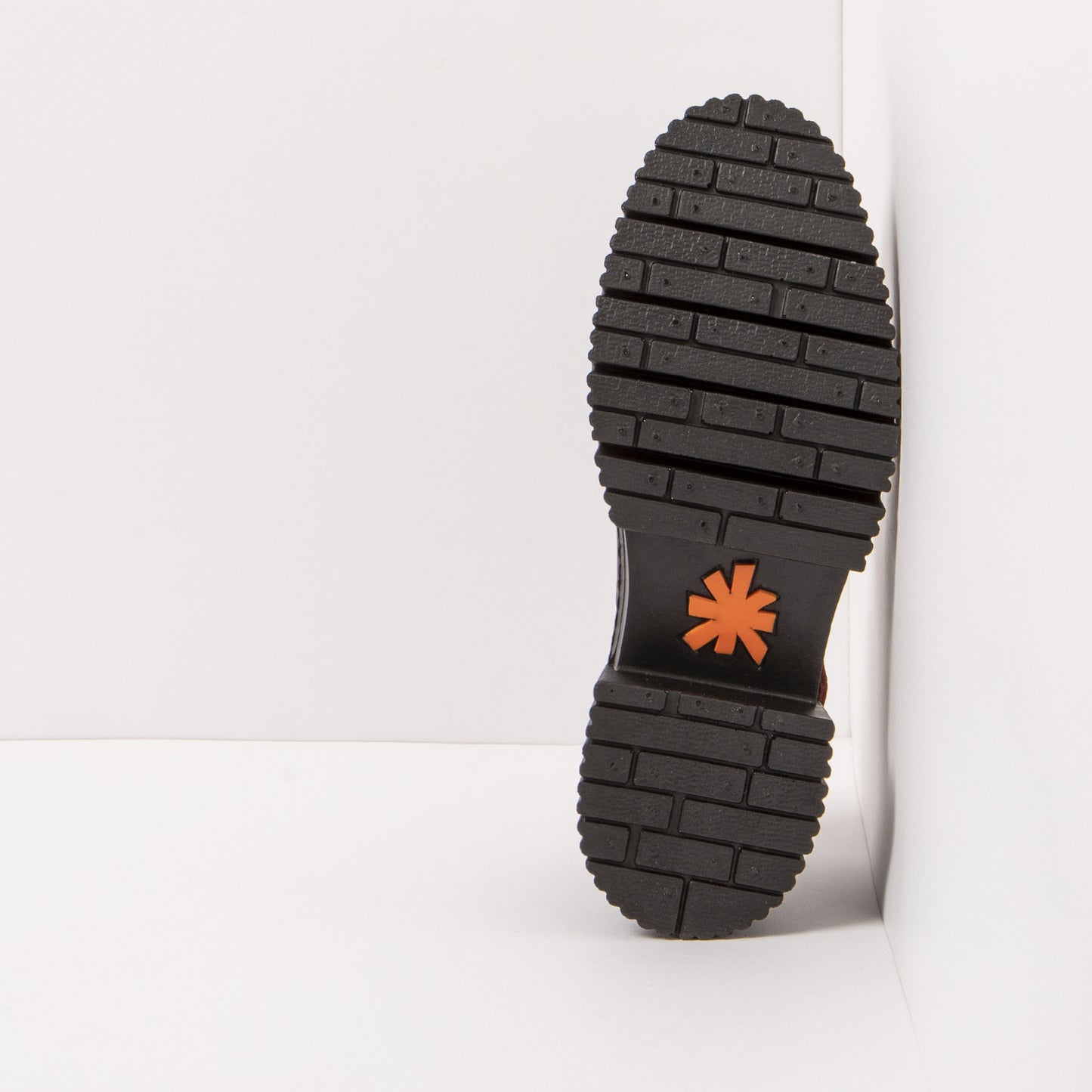 gid://shopify/Product/15785703866700_6