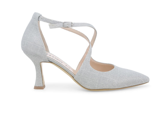 gid://shopify/Product/15685662802252_1