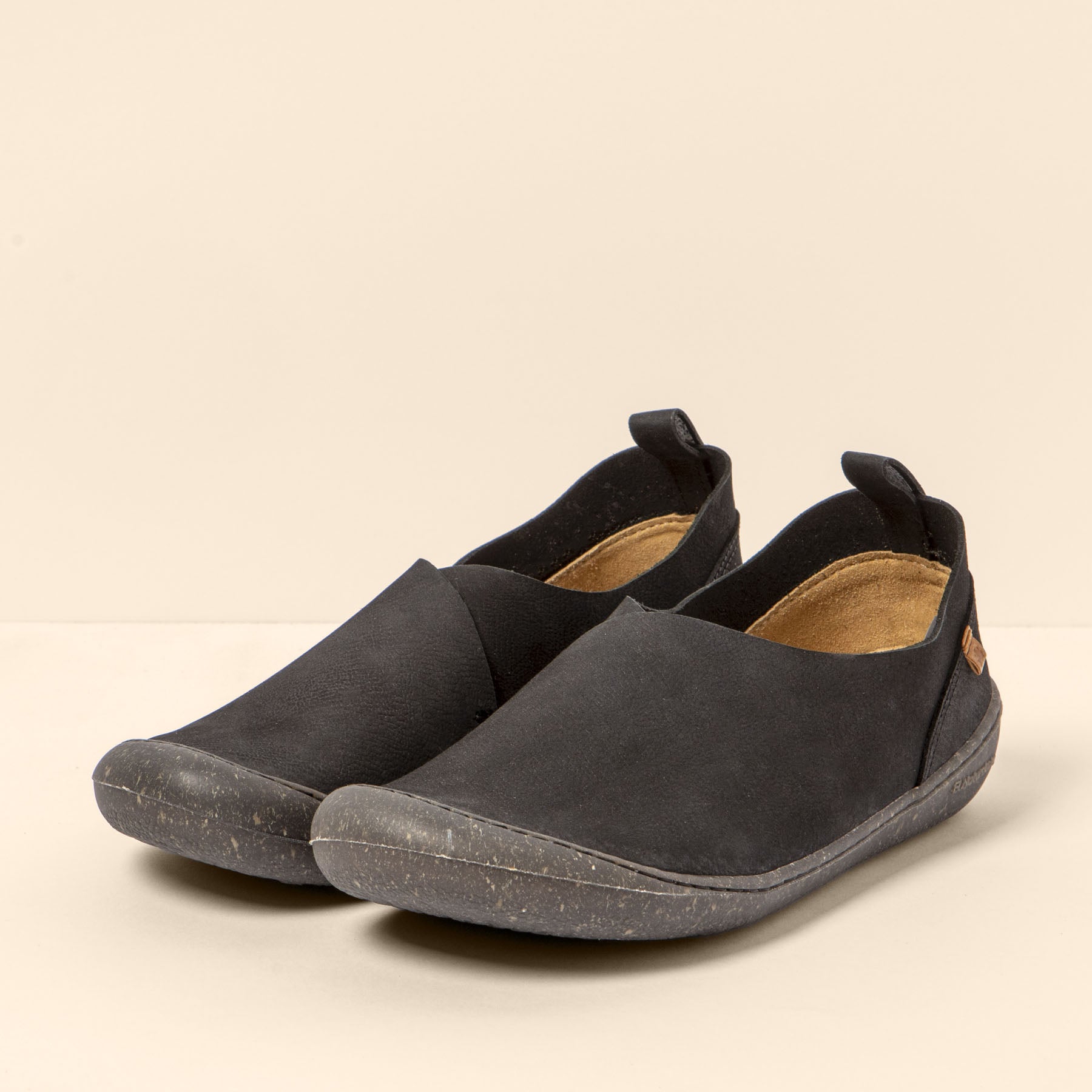 gid://shopify/Product/15700053098828_2