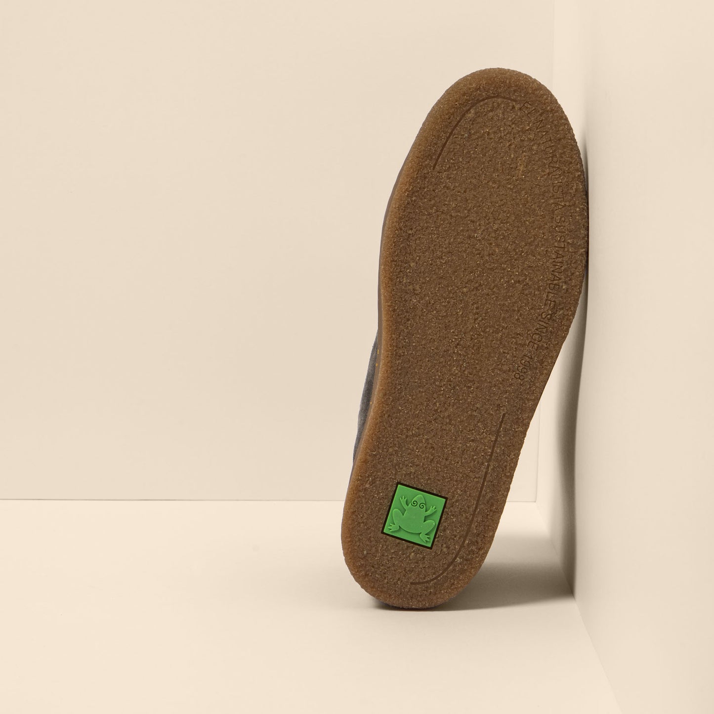 gid://shopify/Product/15700103627084_6