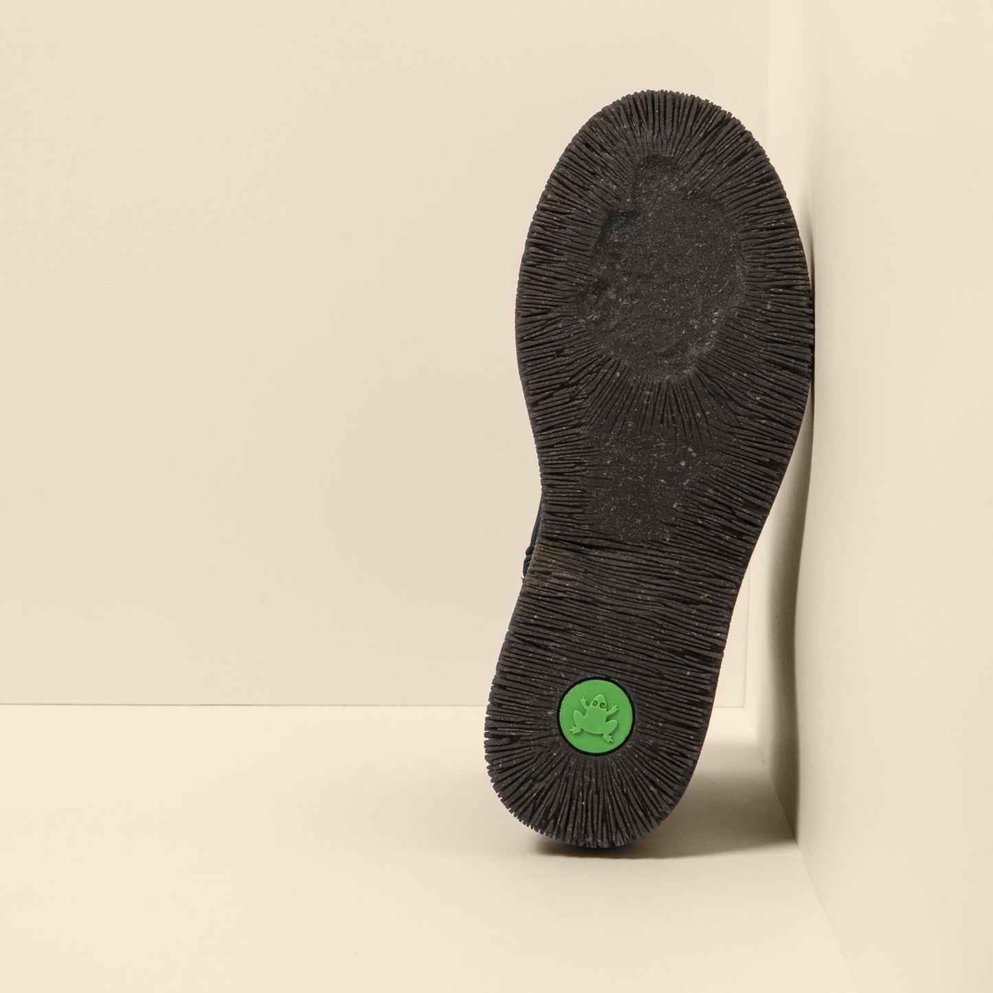 gid://shopify/Product/15700011614540_3
