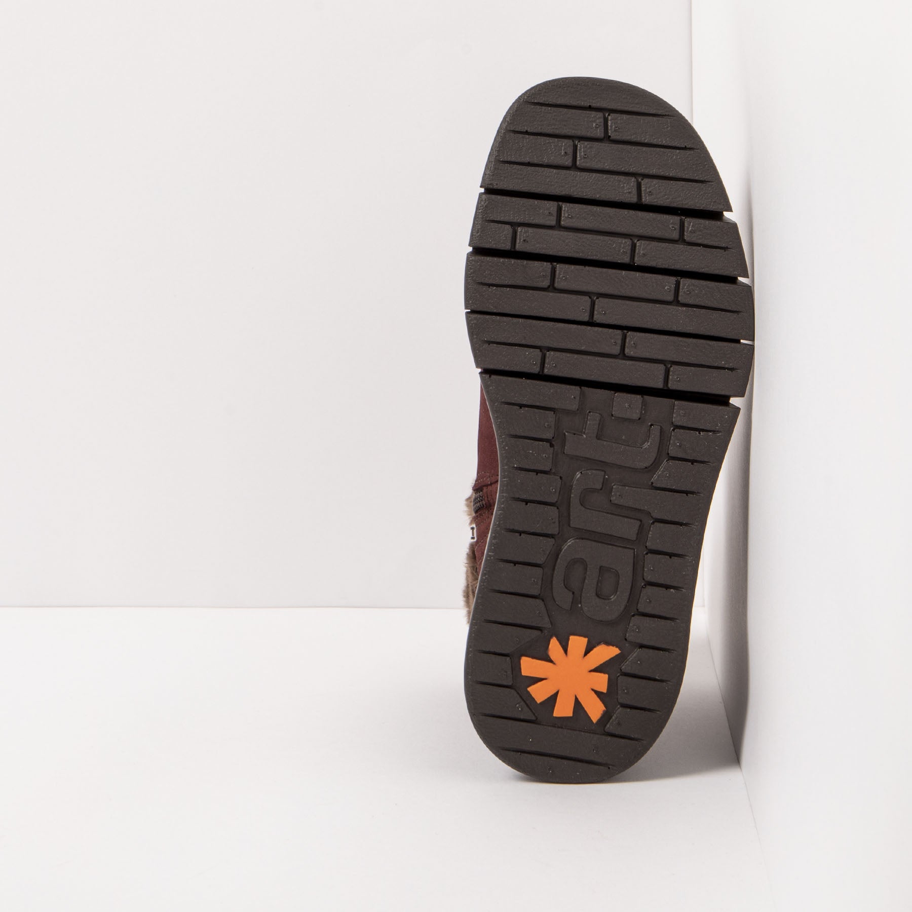 gid://shopify/Product/15785700458828_6