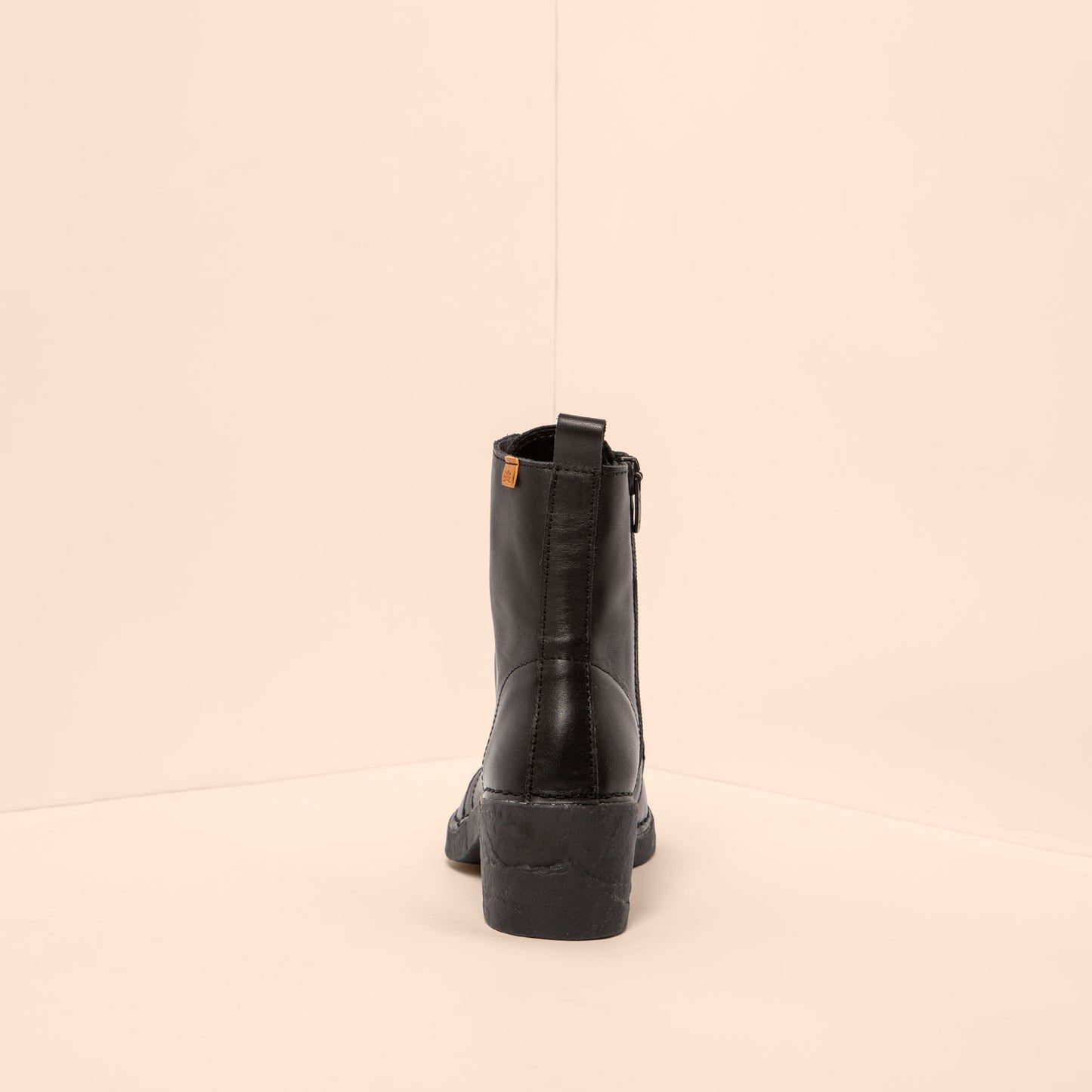 gid://shopify/Product/15700855030092_5