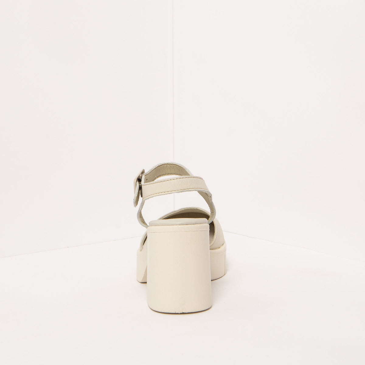 gid://shopify/Product/16171891949900_8