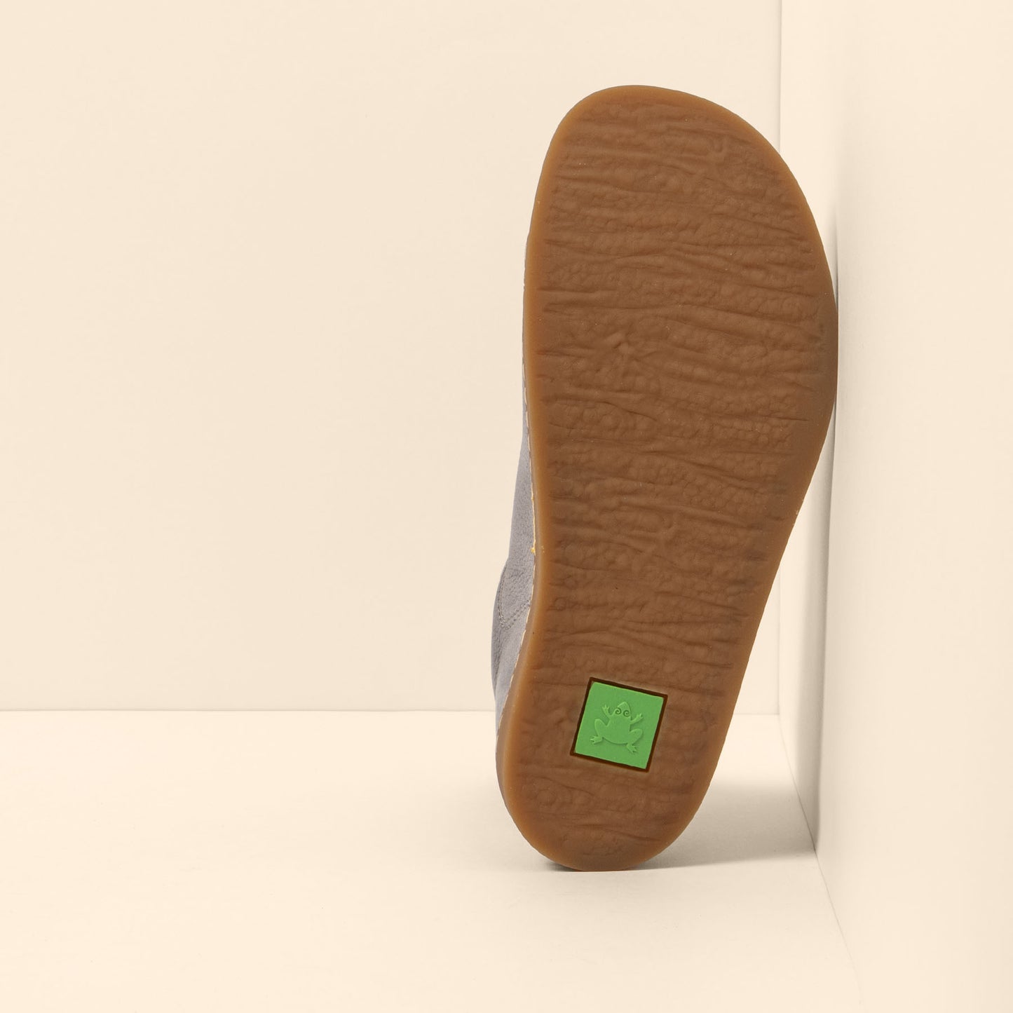 gid://shopify/Product/15791915598156_3