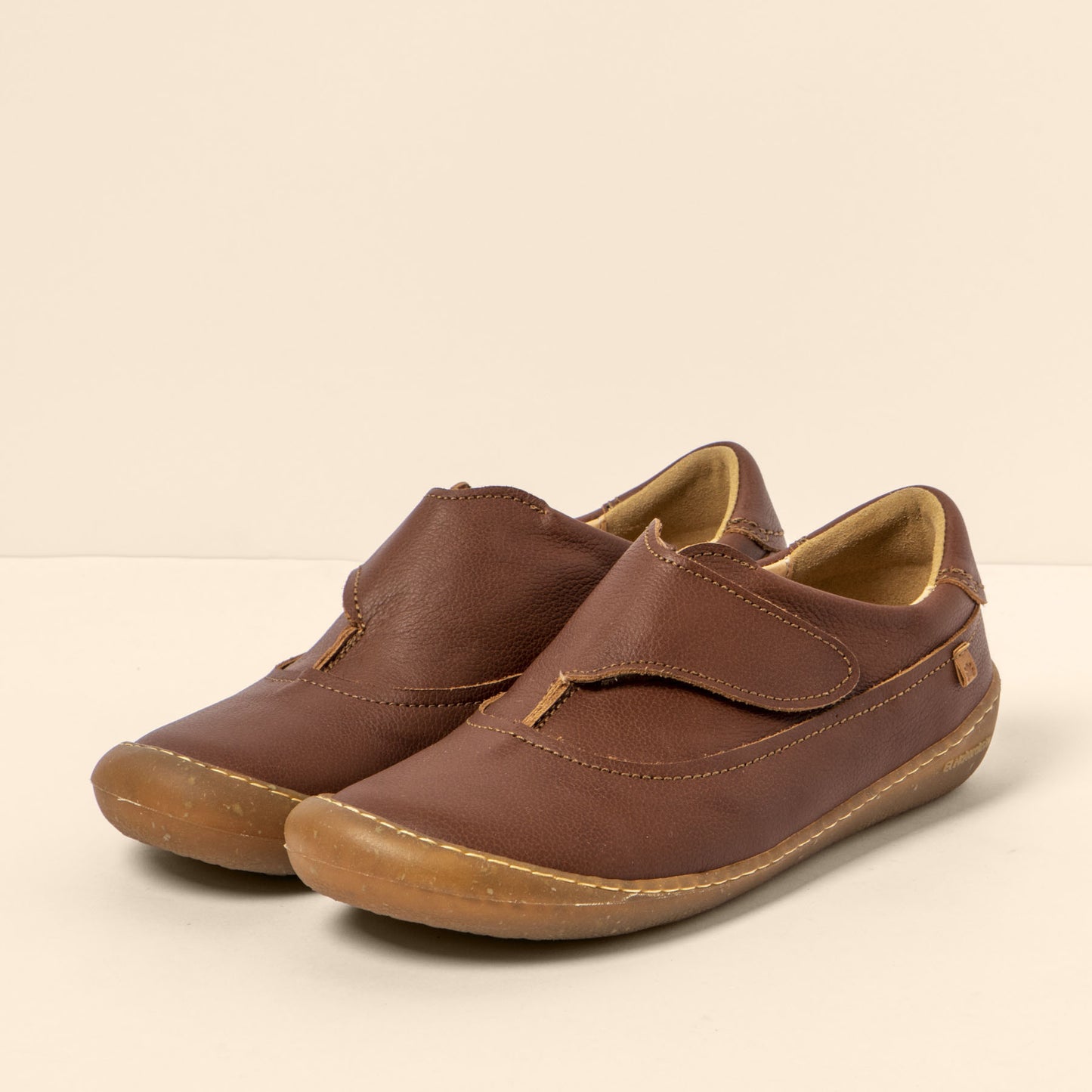 gid://shopify/Product/15700054409548_5