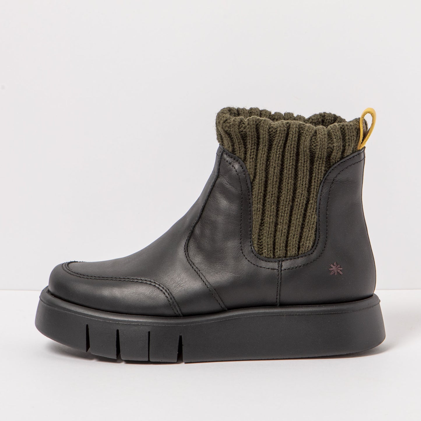 gid://shopify/Product/15785701540172_4