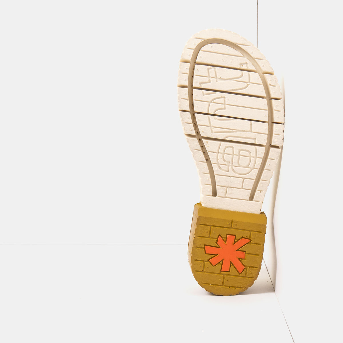 gid://shopify/Product/16172967756108_3