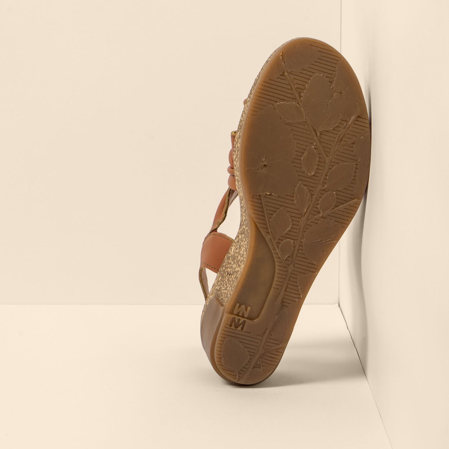 gid://shopify/Product/15699890045260_3