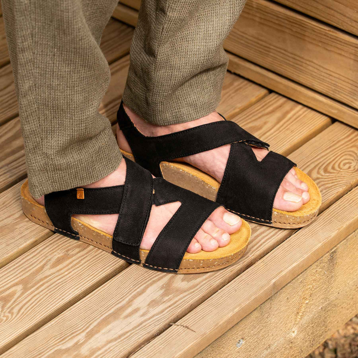 gid://shopify/Product/16124779037004_6