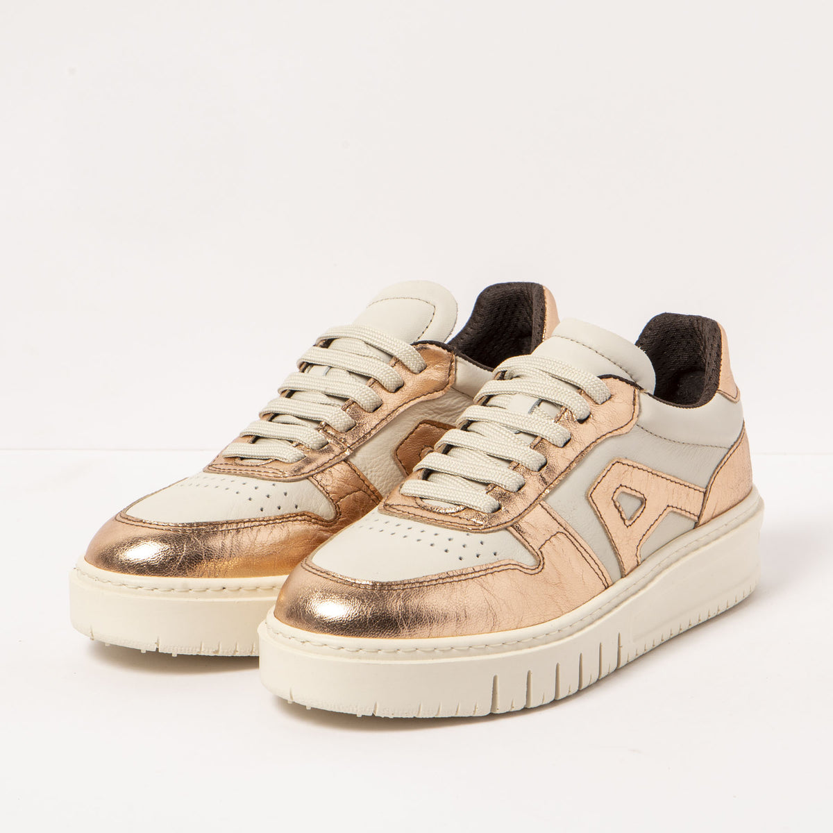 gid://shopify/Product/16171462525260_5