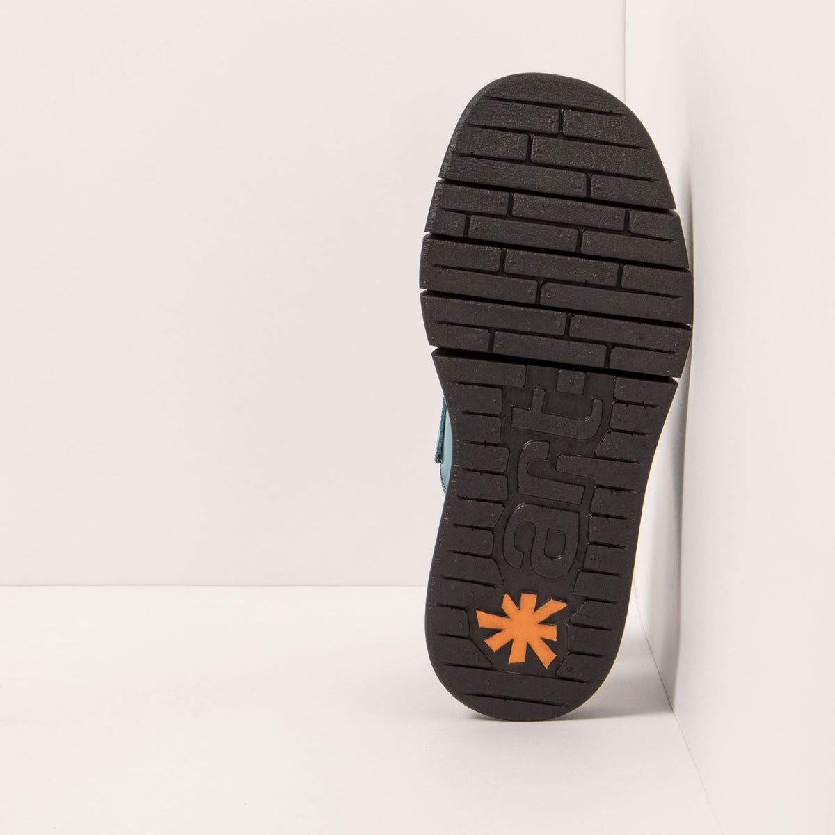 gid://shopify/Product/16172074238284_3