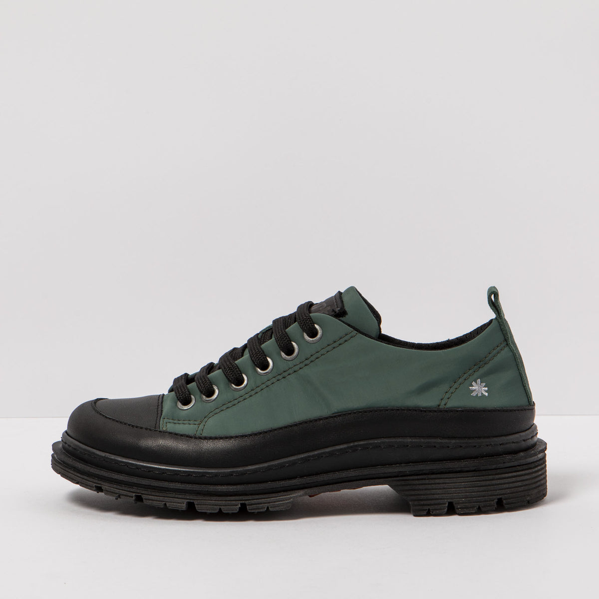 gid://shopify/Product/16171576033612_4