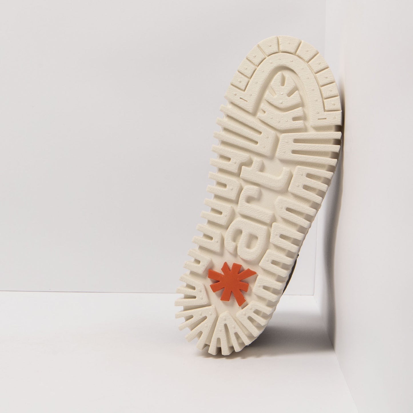 gid://shopify/Product/15785724510540_3